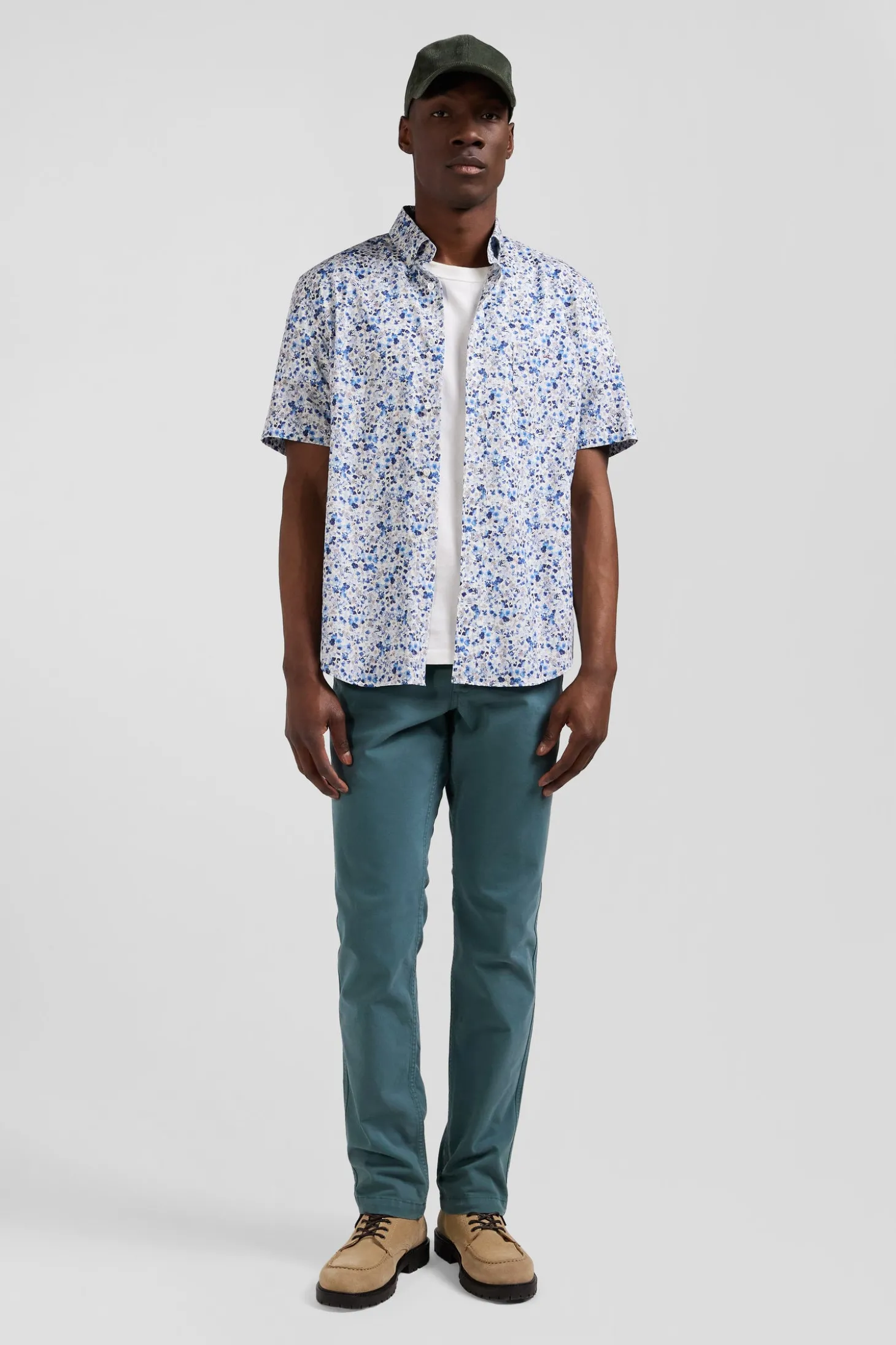 Regular ecru cotton short-sleeved shirt with micro floral print