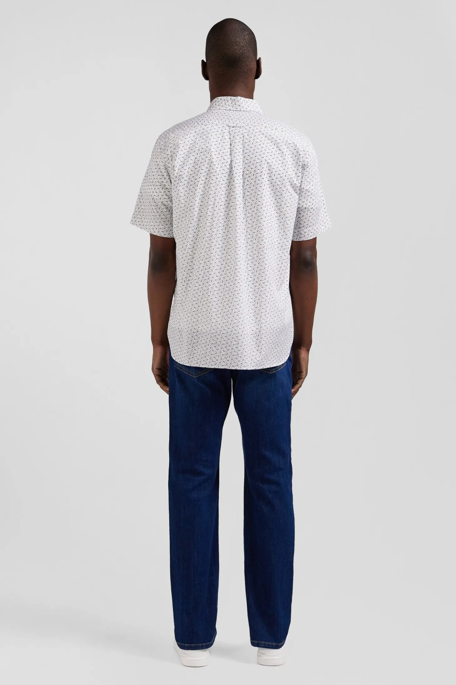 Regular ecru cotton short-sleeved shirt with microprint