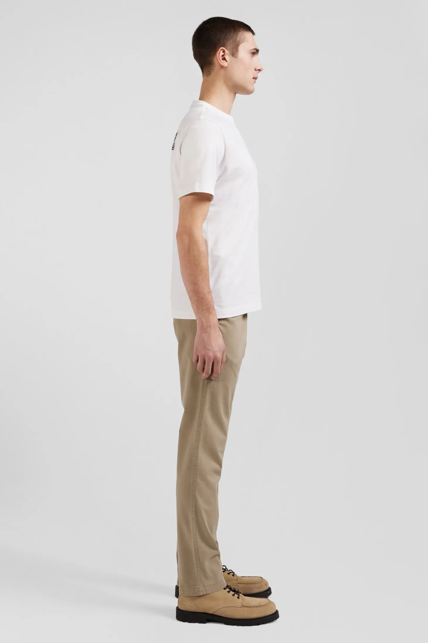 Regular ecru short-sleeved cotton T-shirt with back embroidery