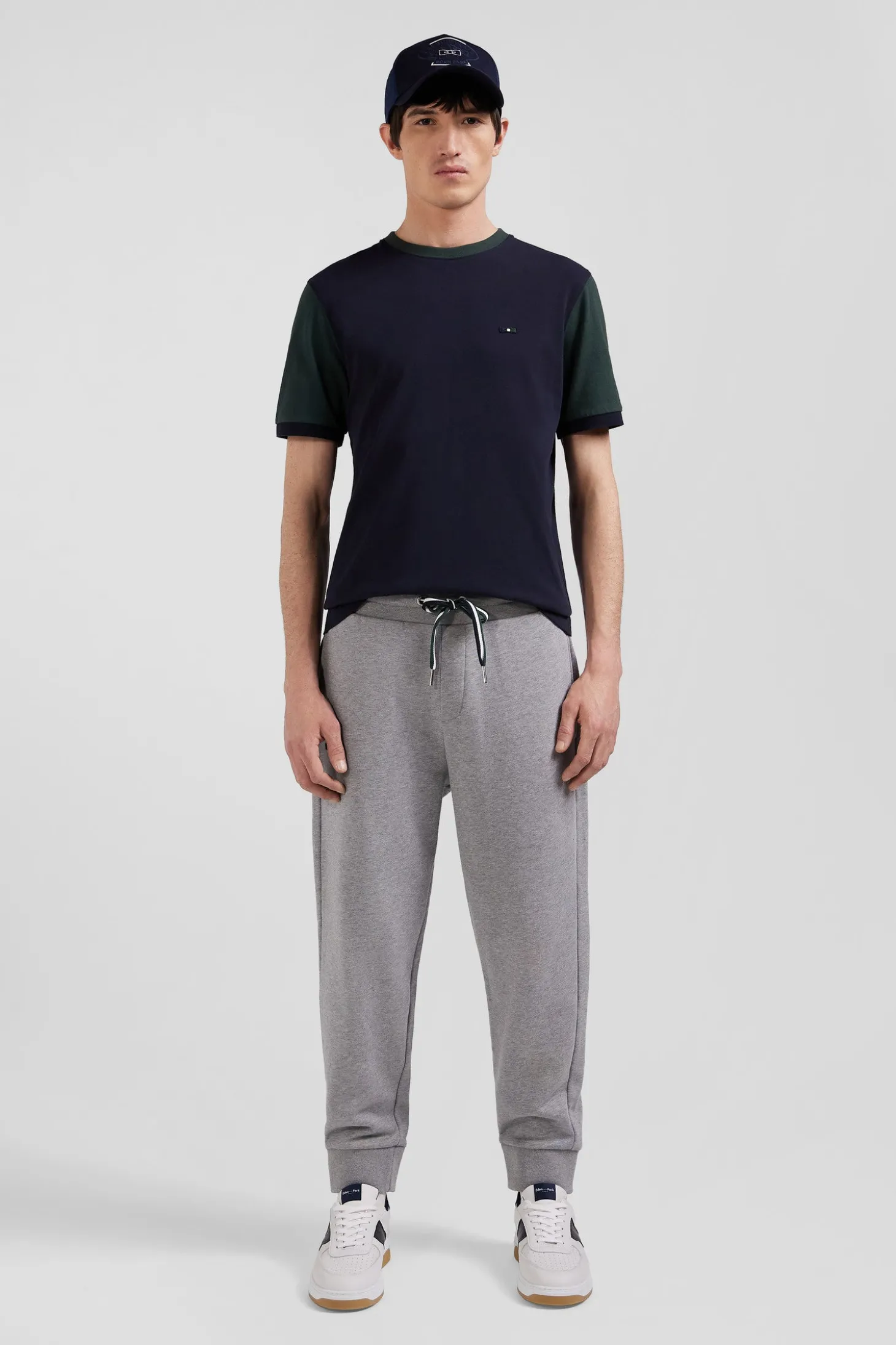 Regular green cotton T-shirt with short contrasting sleeves