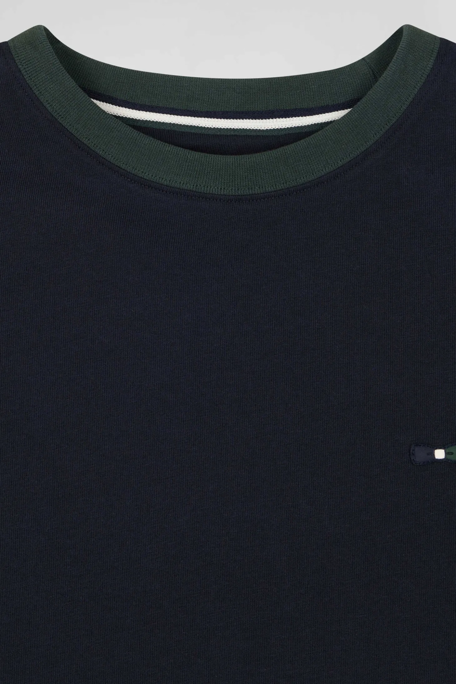 Regular green cotton T-shirt with short contrasting sleeves