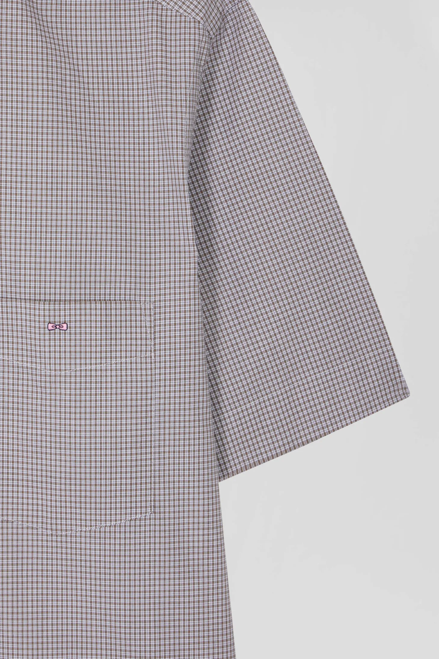 Regular greige cotton short-sleeved shirt with micro checks