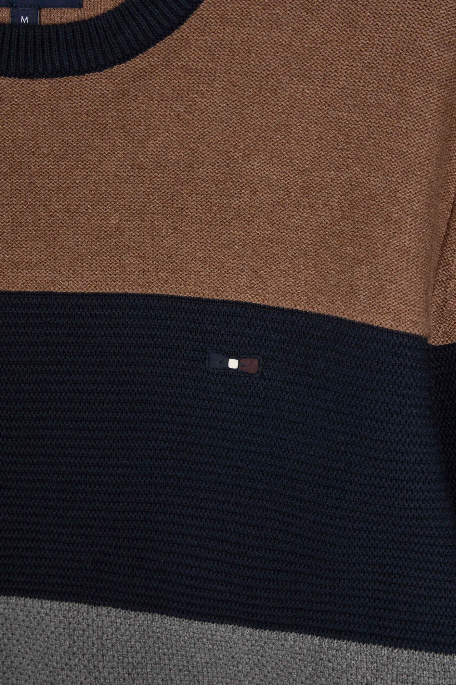 Regular grey and camel cotton crew neck jumper with knit patterns