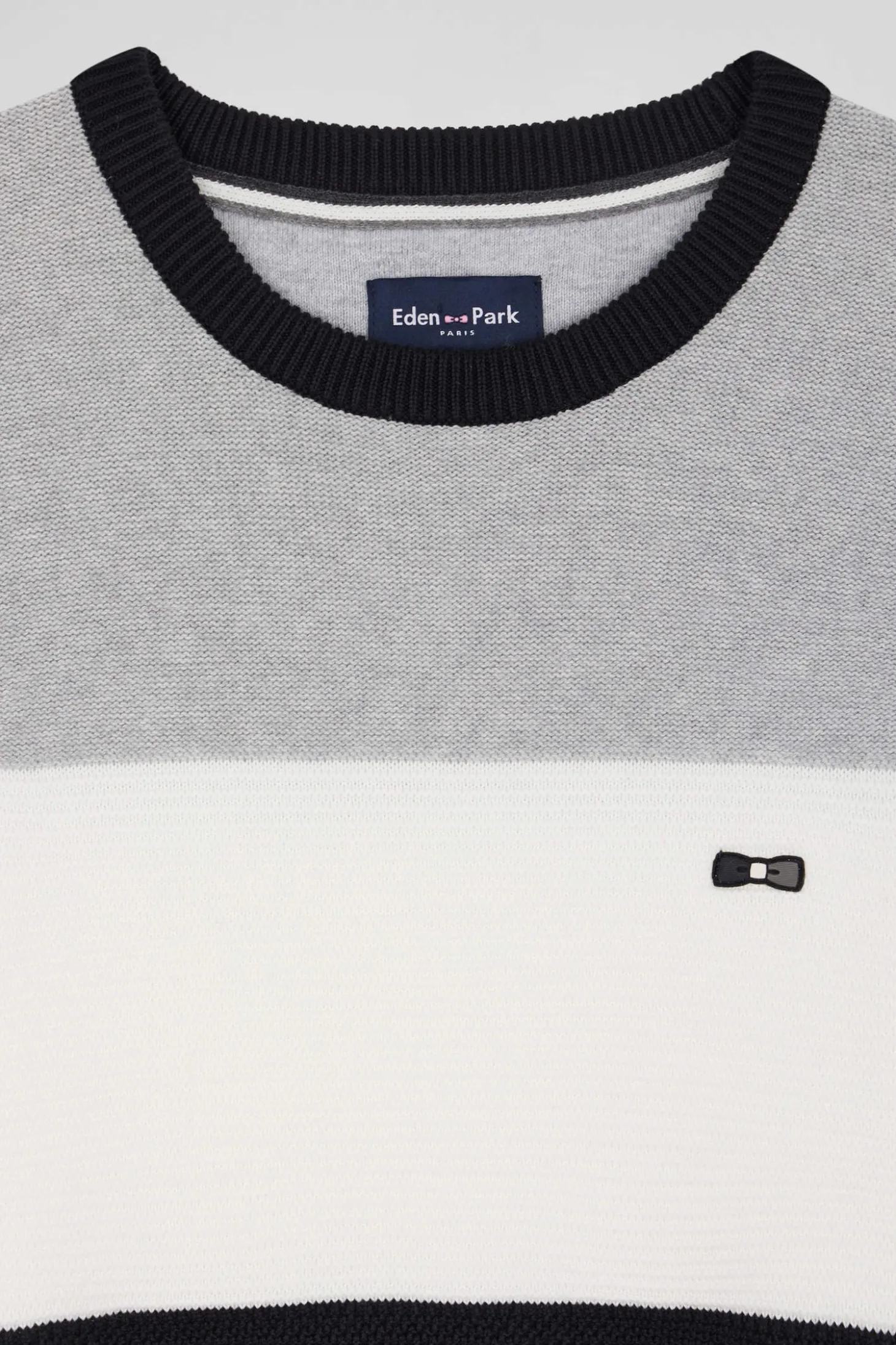 Regular grey and white cotton crew neck jumper with knit patterns