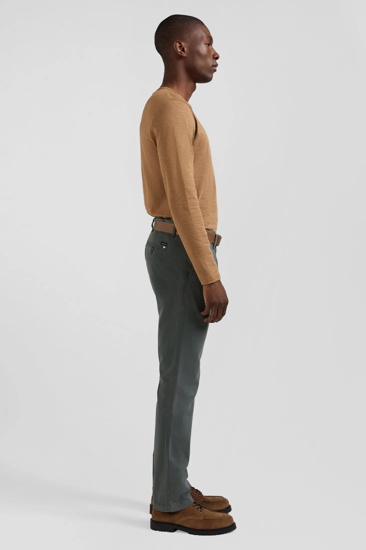 Regular grey chino trousers in stretch cotton gabardine