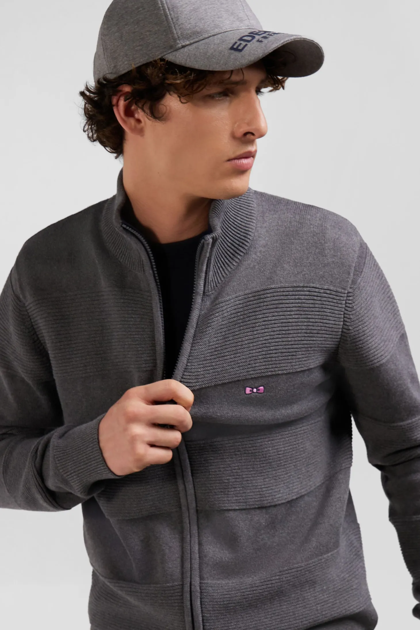 Regular grey plain cotton zipped cardigan with knit patterns