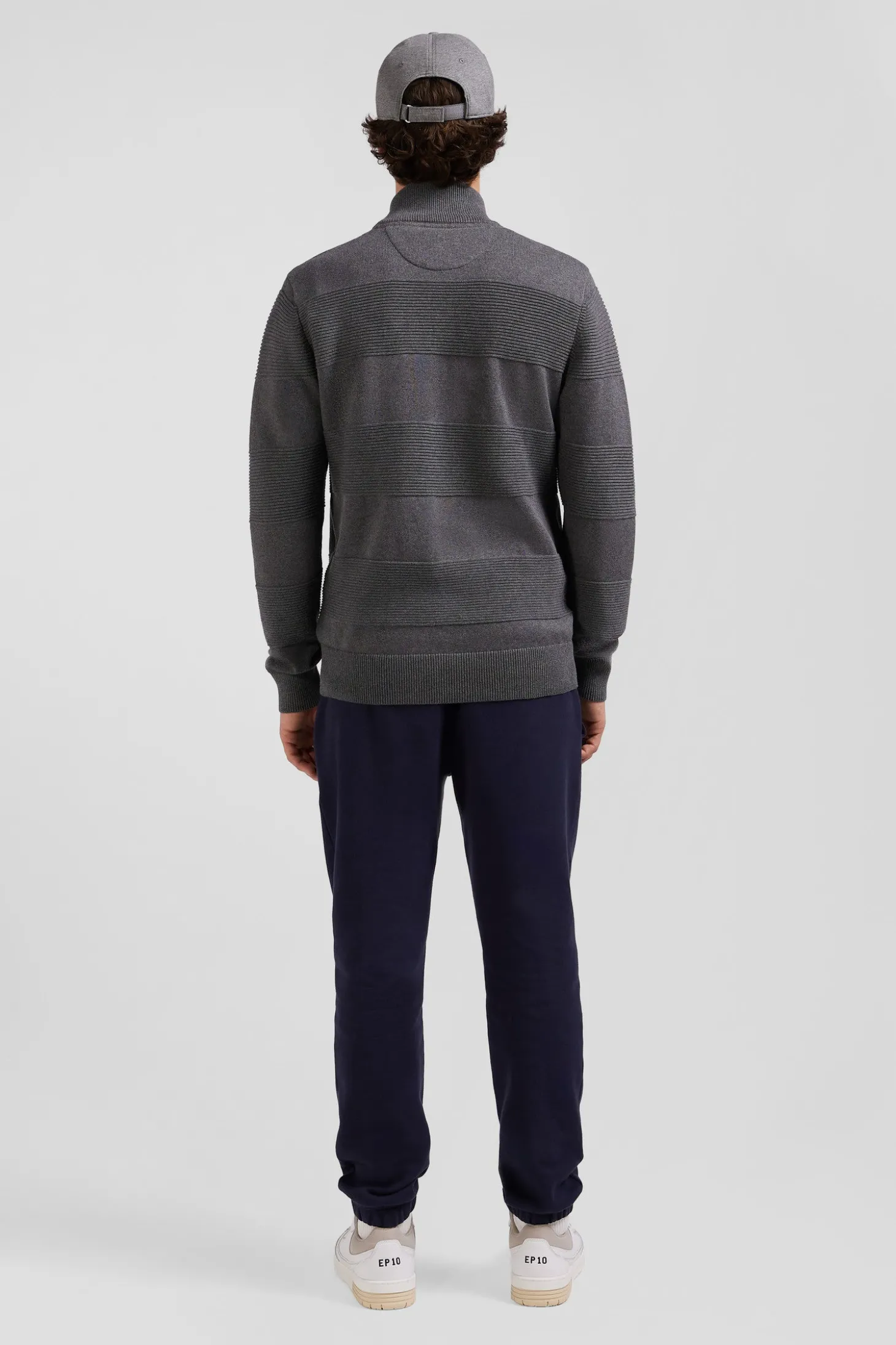 Regular grey plain cotton zipped cardigan with knit patterns