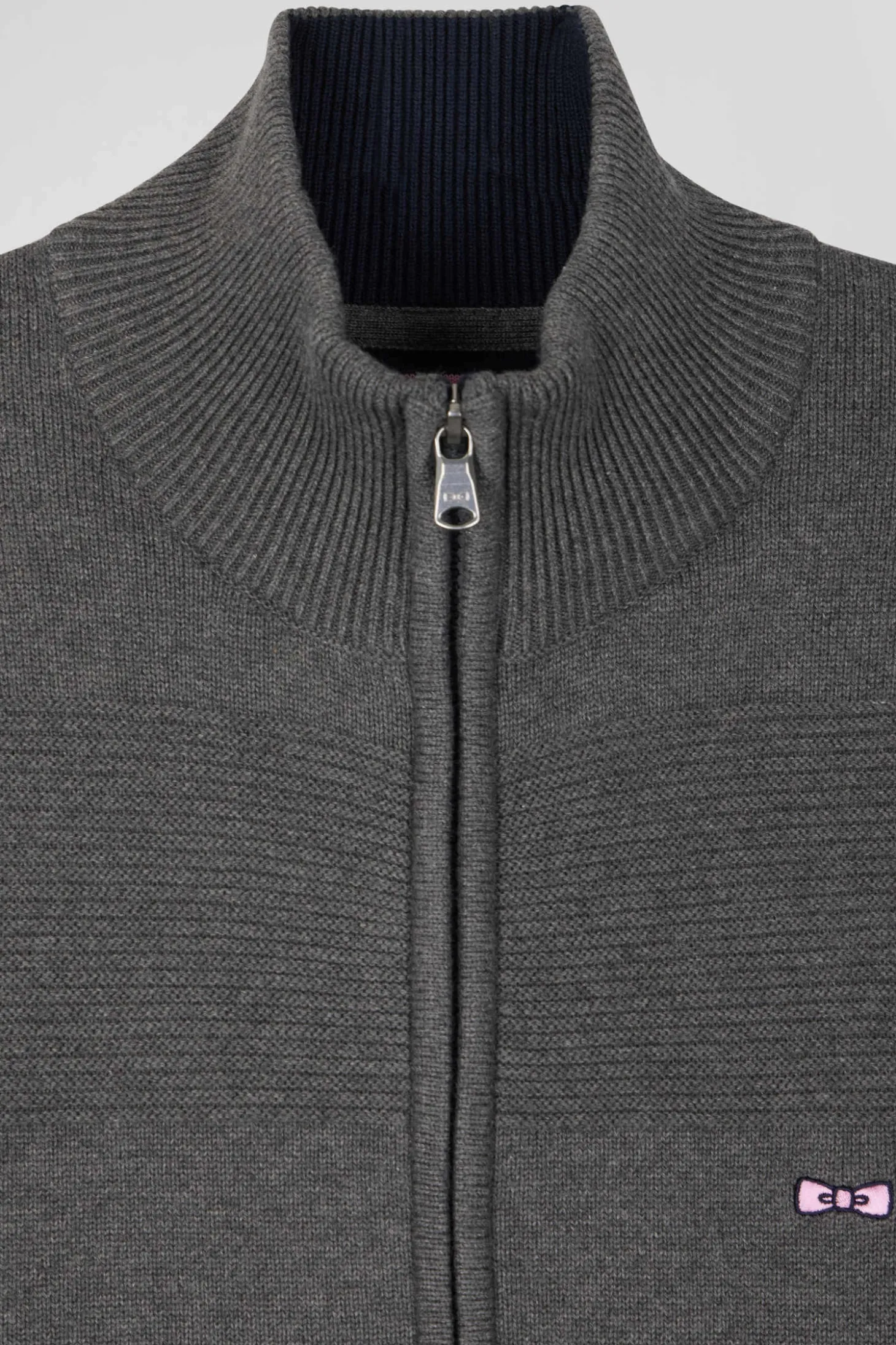 Regular grey plain cotton zipped cardigan with knit patterns