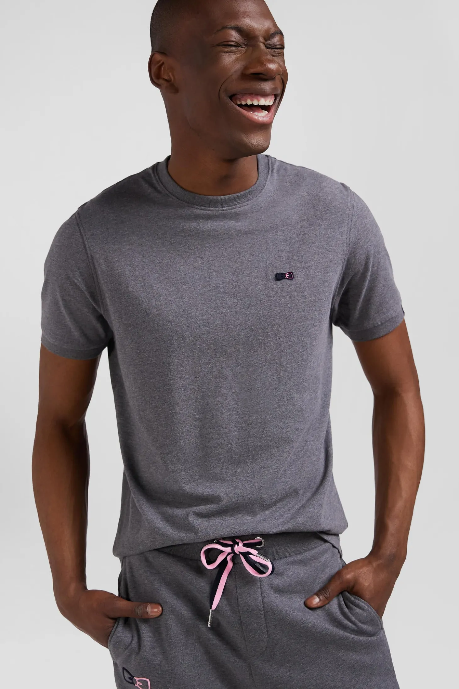Regular grey short-sleeved cotton T-shirt with emblem embroidery