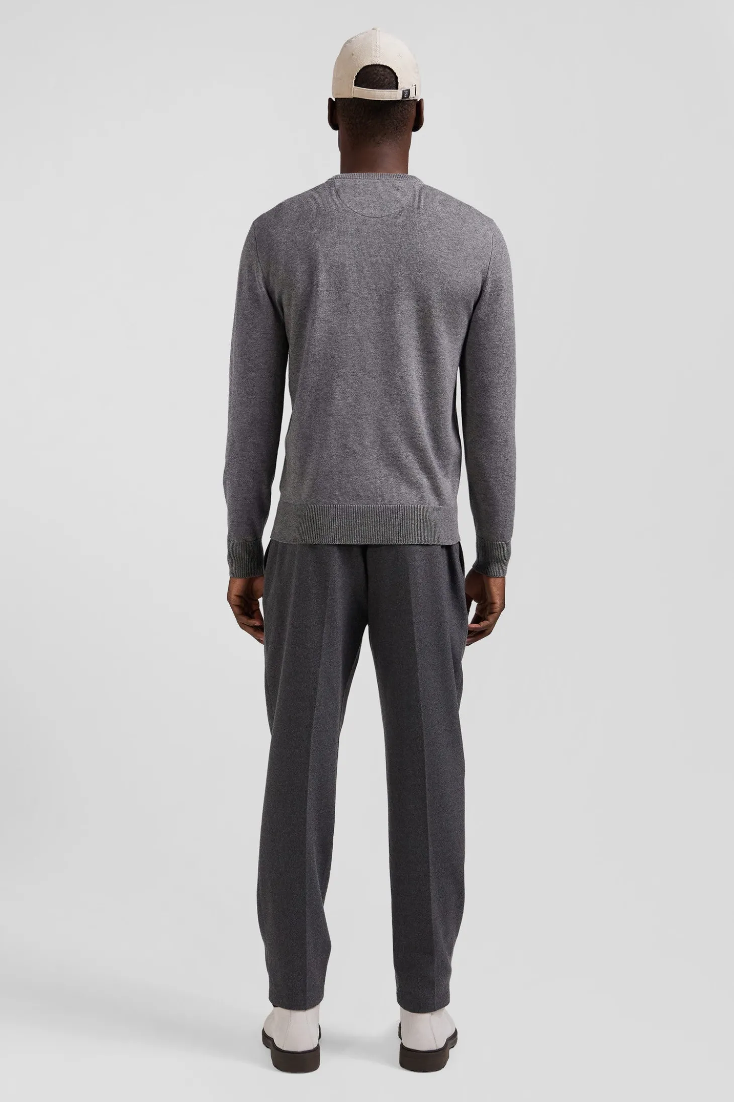 Regular grey wool and cotton V-neck jumper with striped details