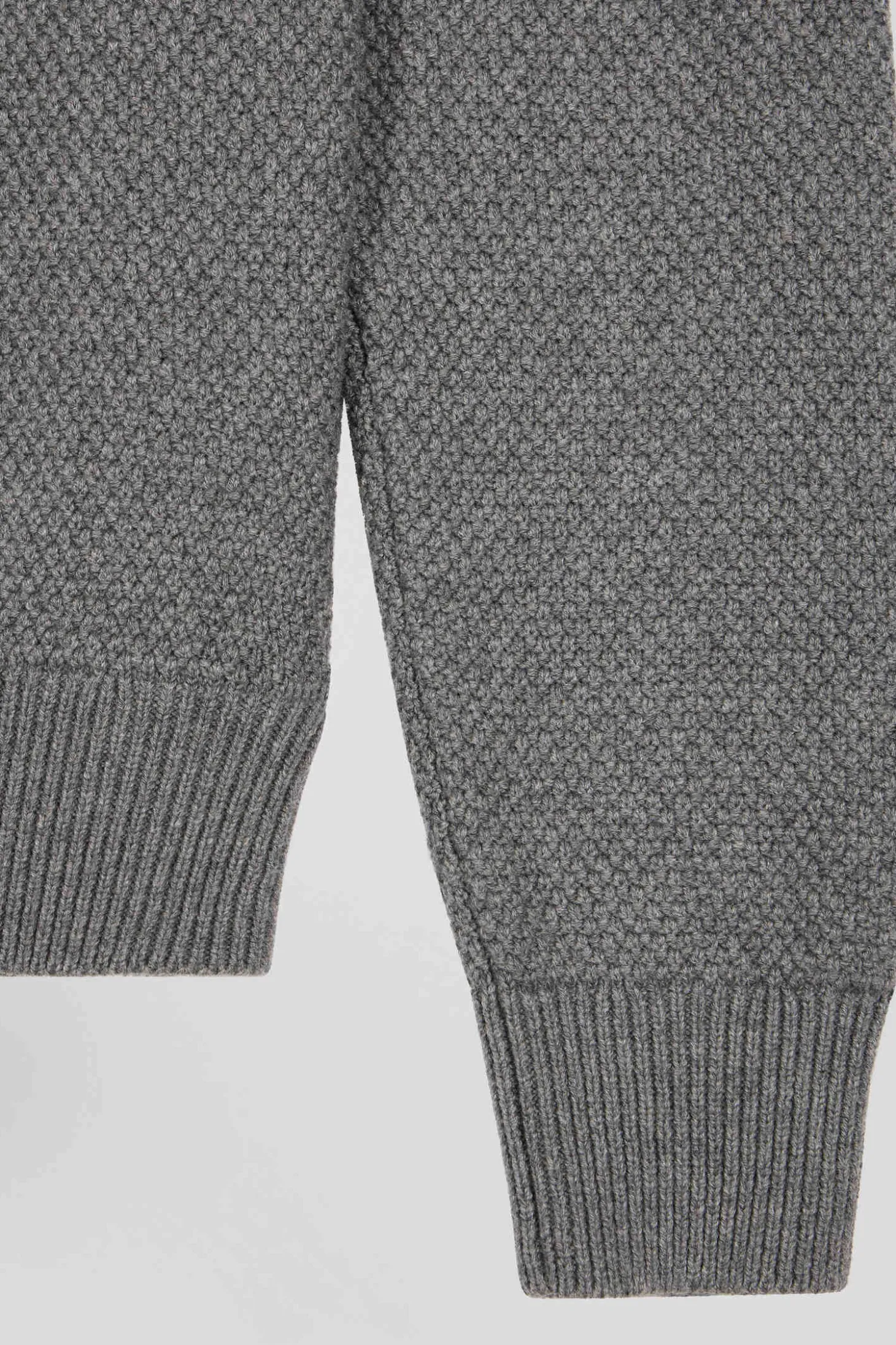 Regular grey wool and cotton crew neck jumper with knit patterns
