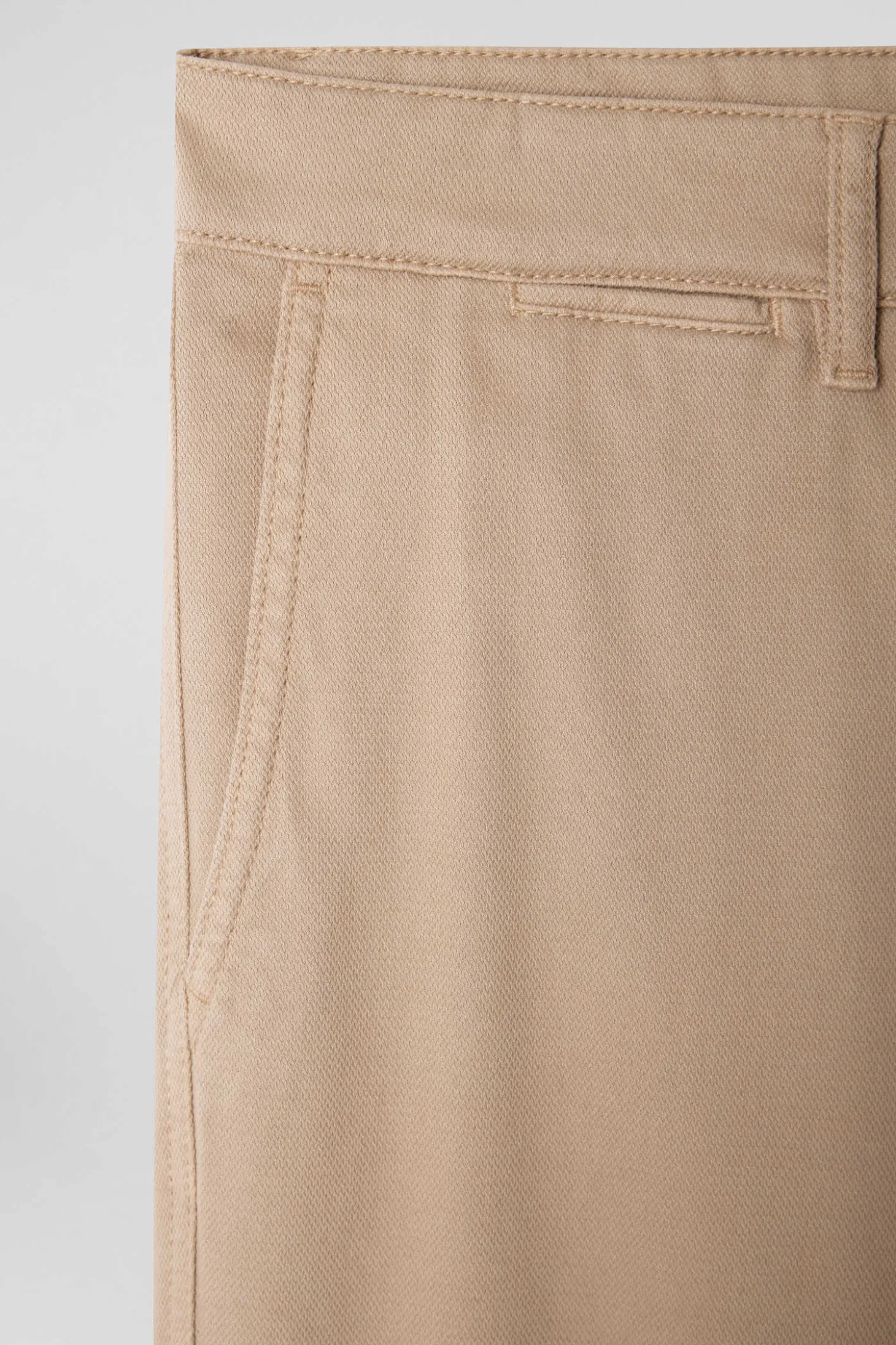 Regular hemp-coloured stretch cotton piqué and modal chino trousers