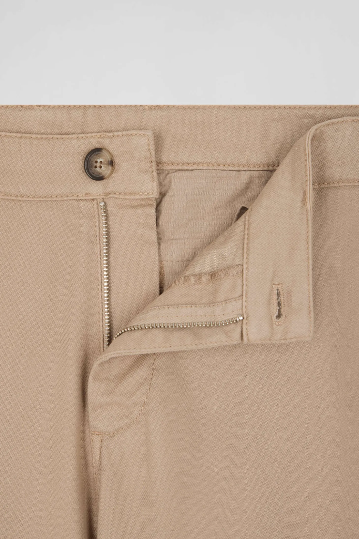 Regular hemp-coloured stretch cotton piqué and modal chino trousers