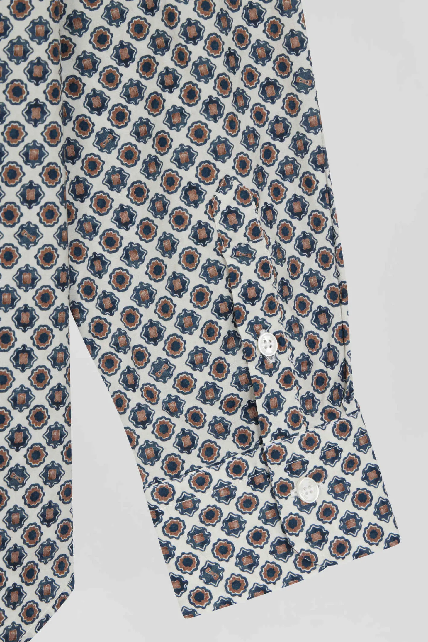 Regular ivory graphic microprint cotton shirt