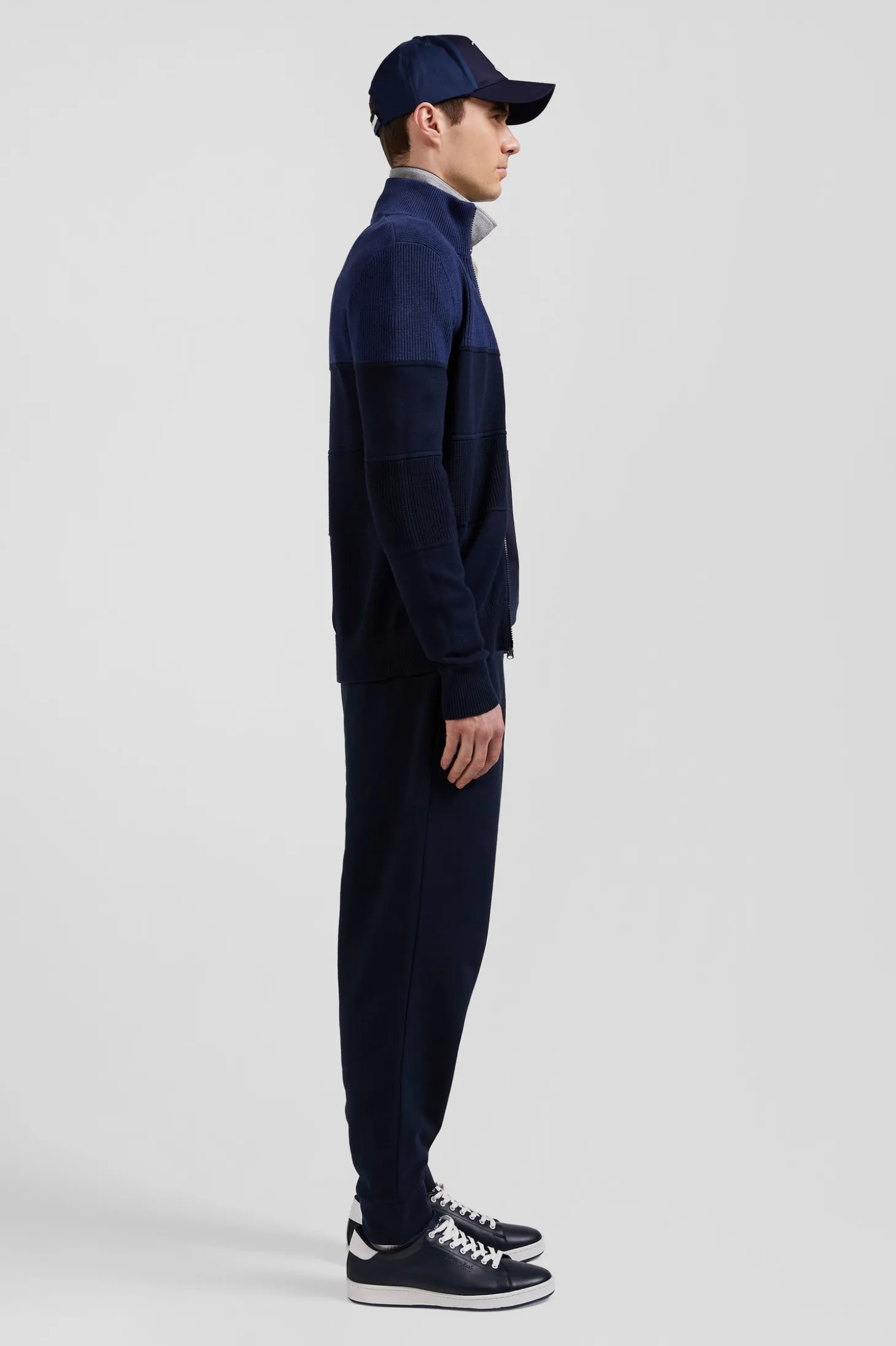 Regular navy blue and blue cotton high collar zipped cardigan