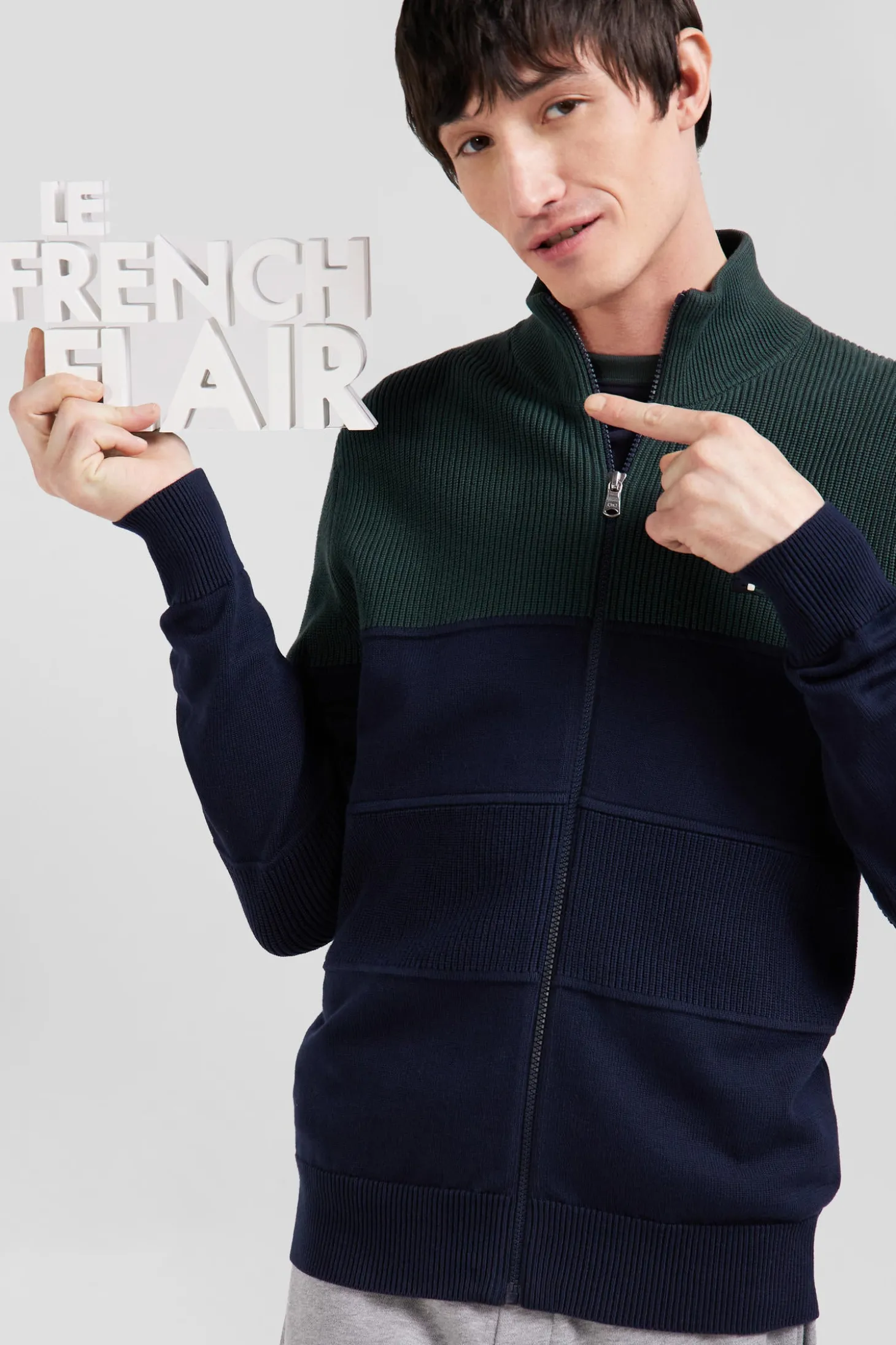 Regular navy blue and green cotton high collar zipped cardigan