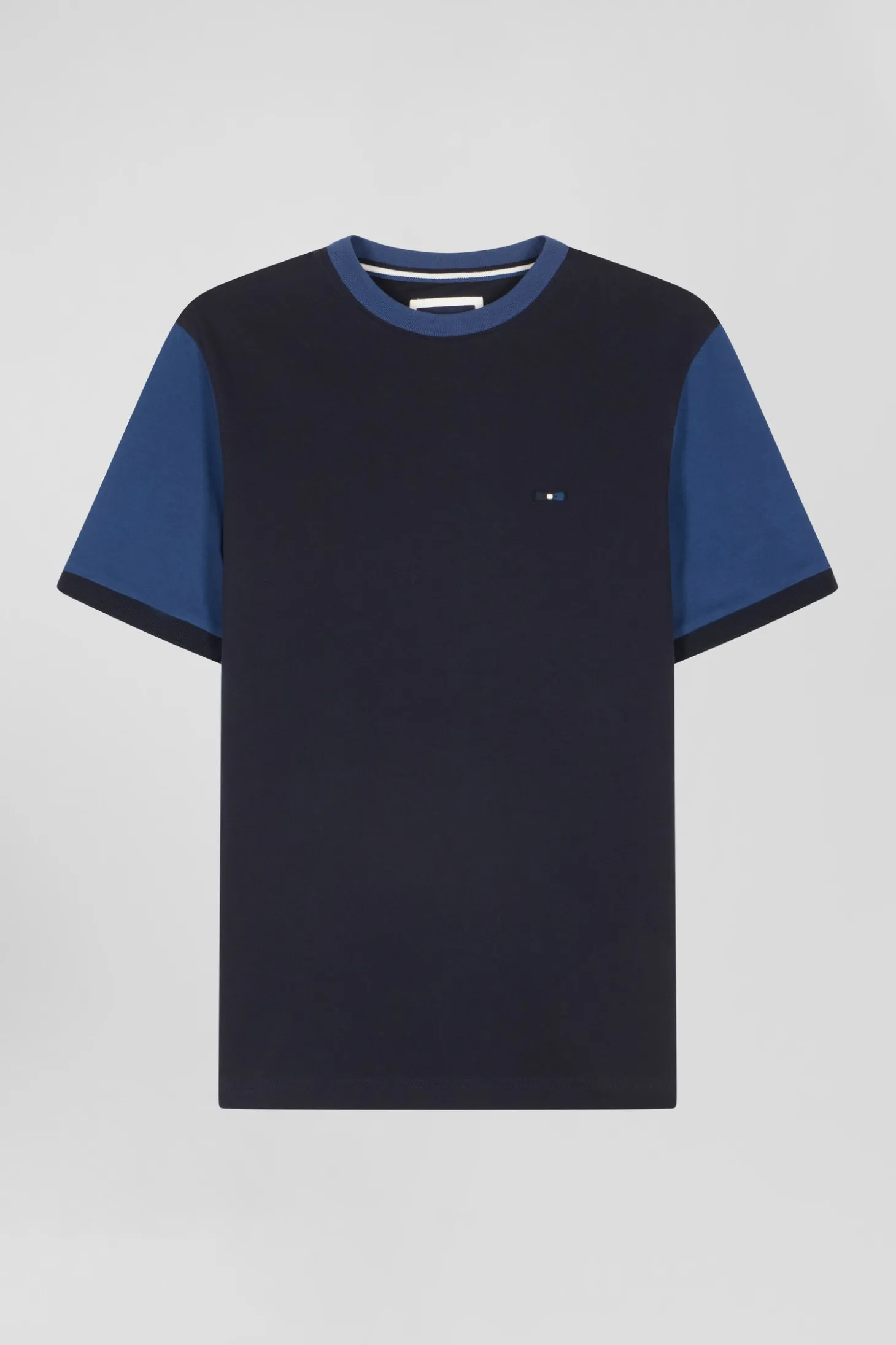 Regular navy blue cotton T-shirt with short contrasting sleeves