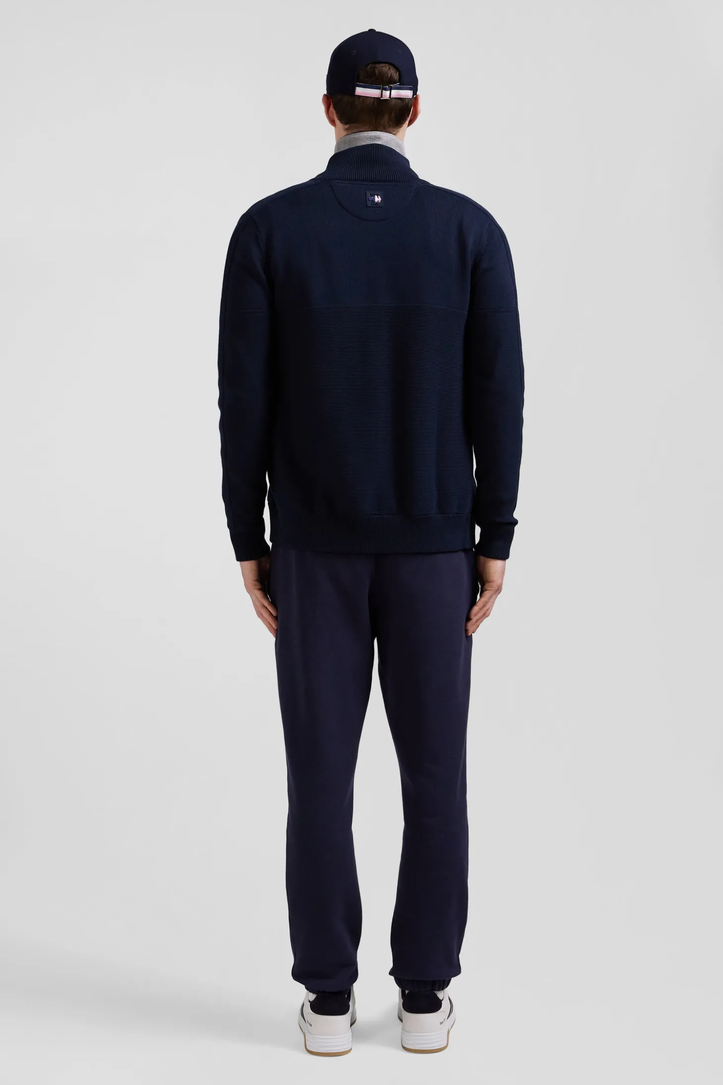 Regular navy blue cotton zipped cardigan with XV de France rubber badge and tricolour details