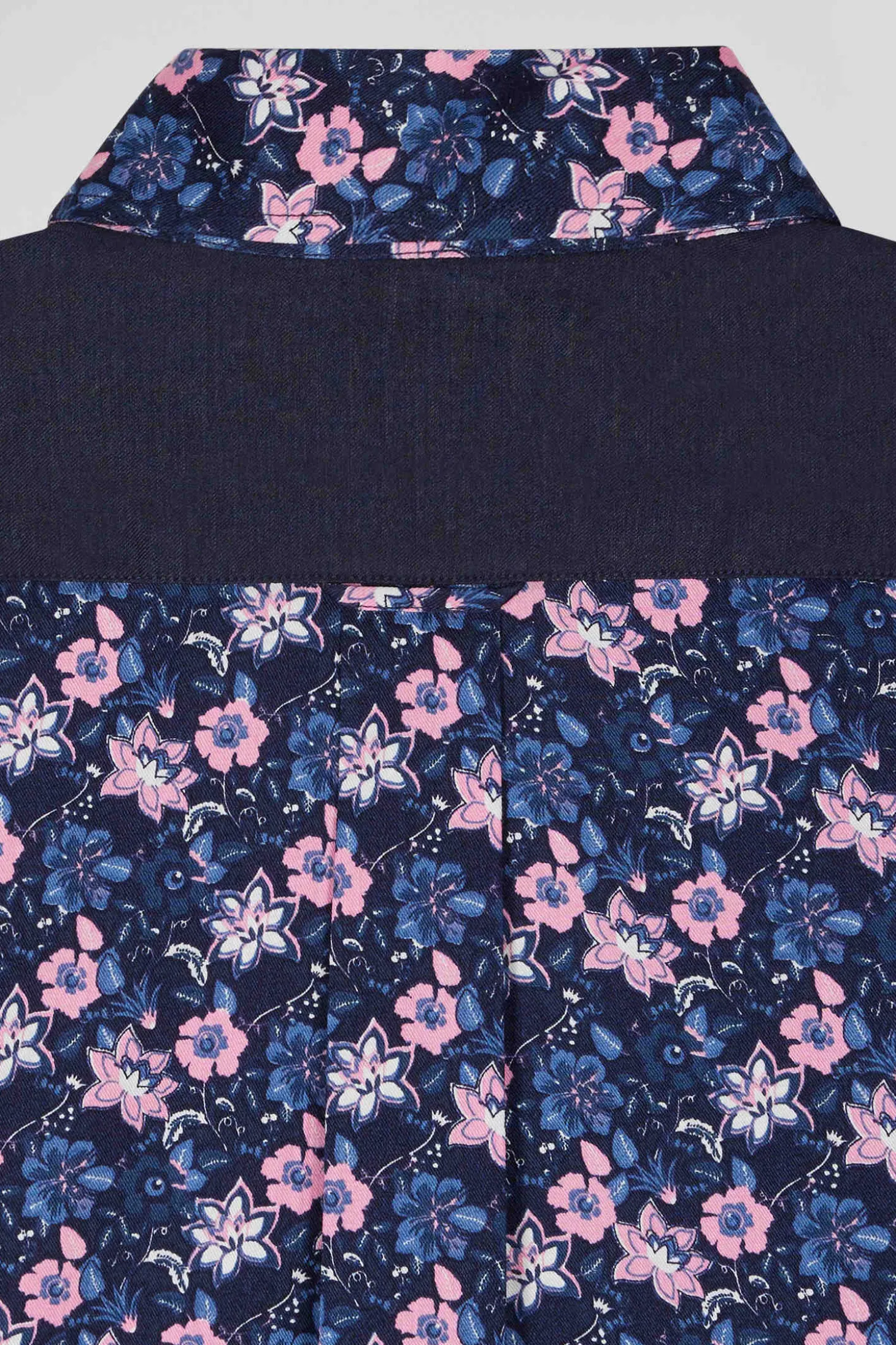 Regular navy blue cotton twill shirt with micro floral print
