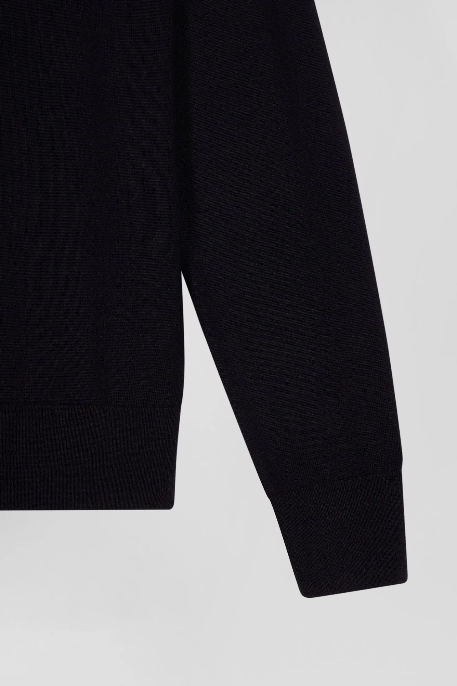 Regular navy blue merino wool turtleneck jumper