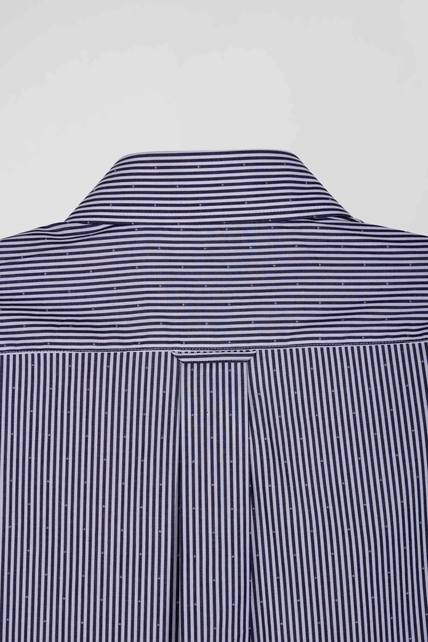 Regular navy blue striped cotton jacquard shirt