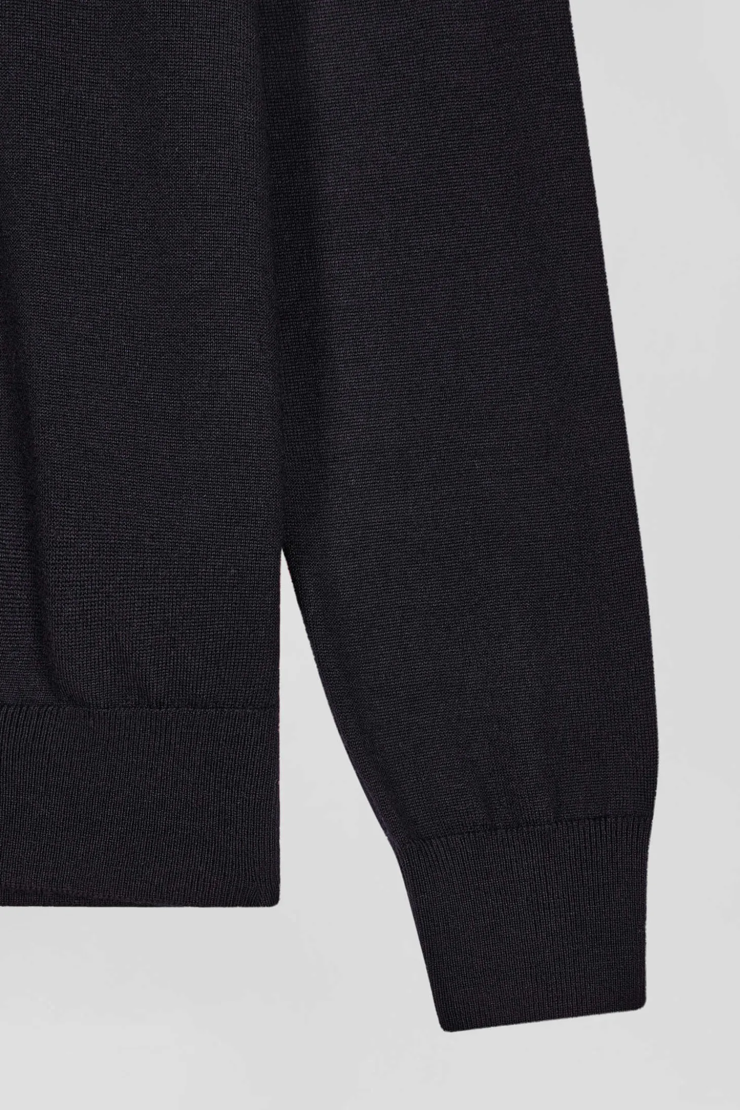Regular navy blue wool jersey jumper with rugby shirt collar