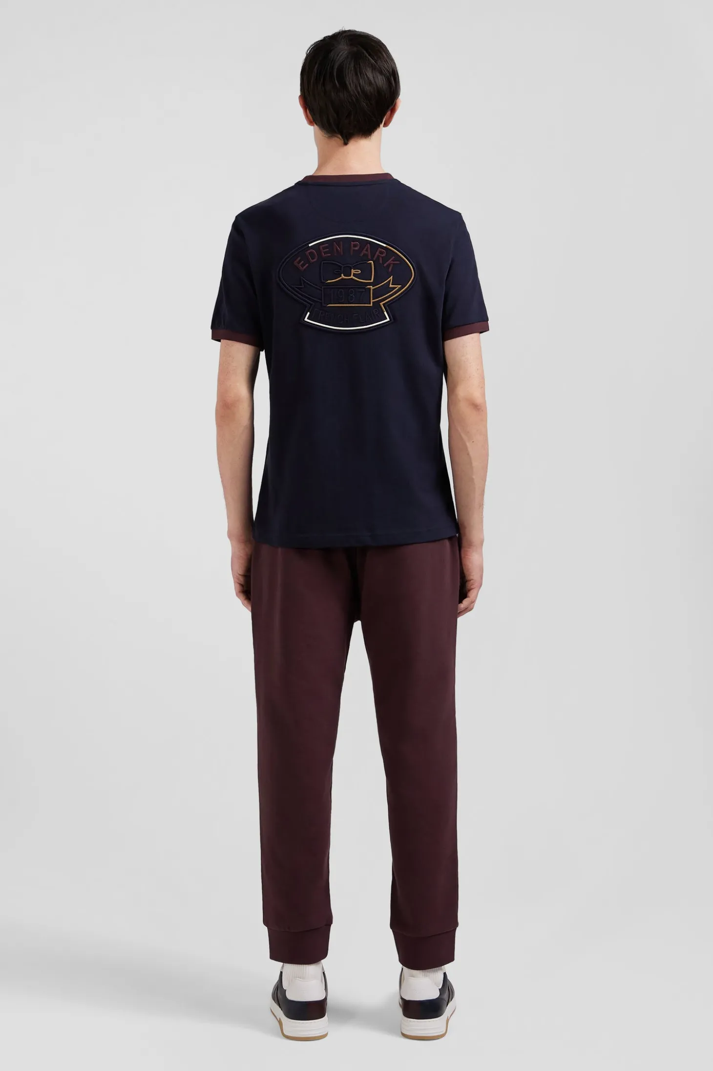 Regular navy short-sleeved cotton T-shirt with back embroidery