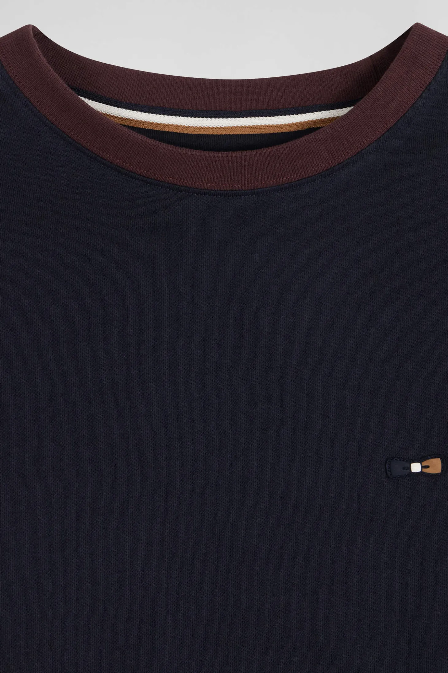 Regular navy short-sleeved cotton T-shirt with back embroidery