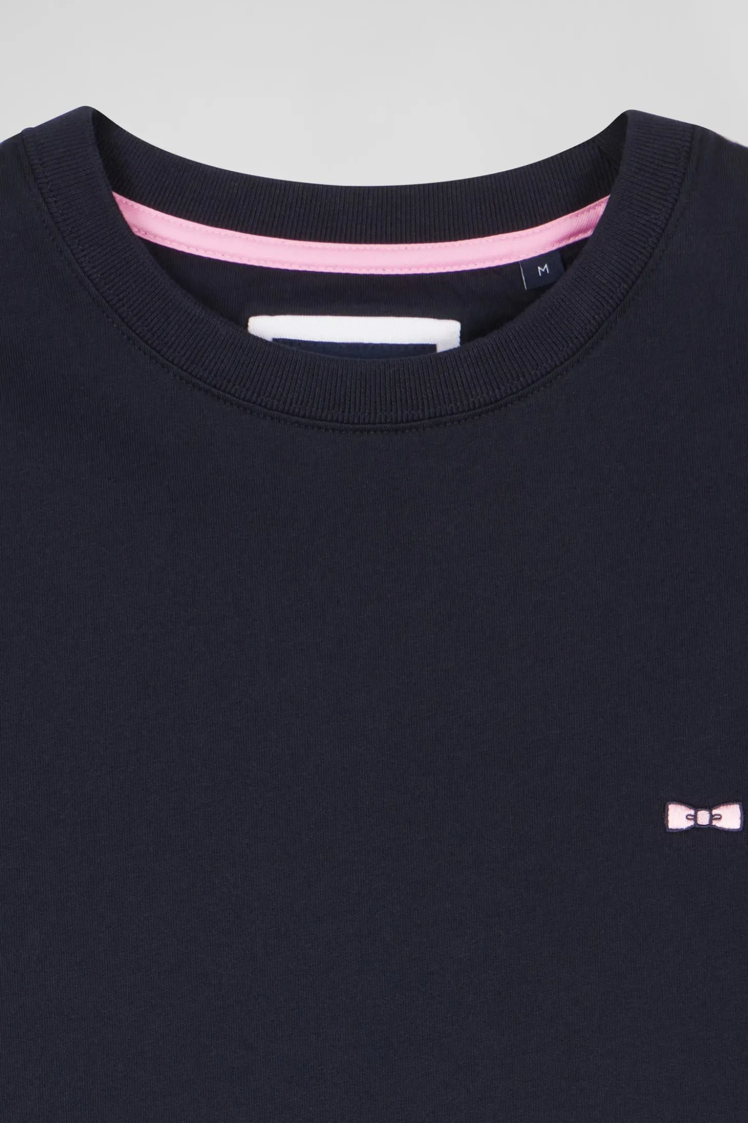 Regular navy short-sleeved cotton T-shirt with back emblem embroidery