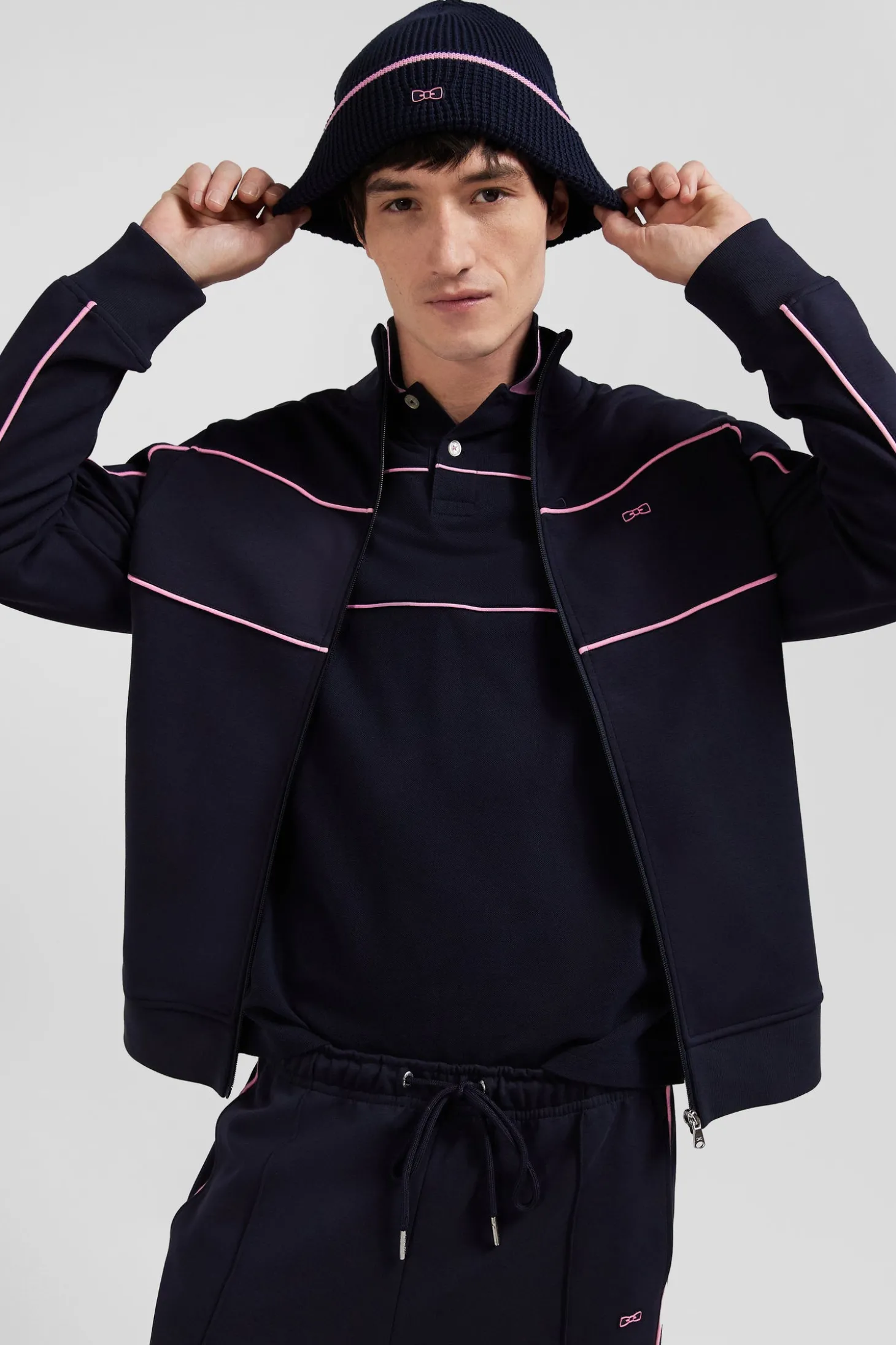 Regular navy zipped high neck sweatshirt with pink piping