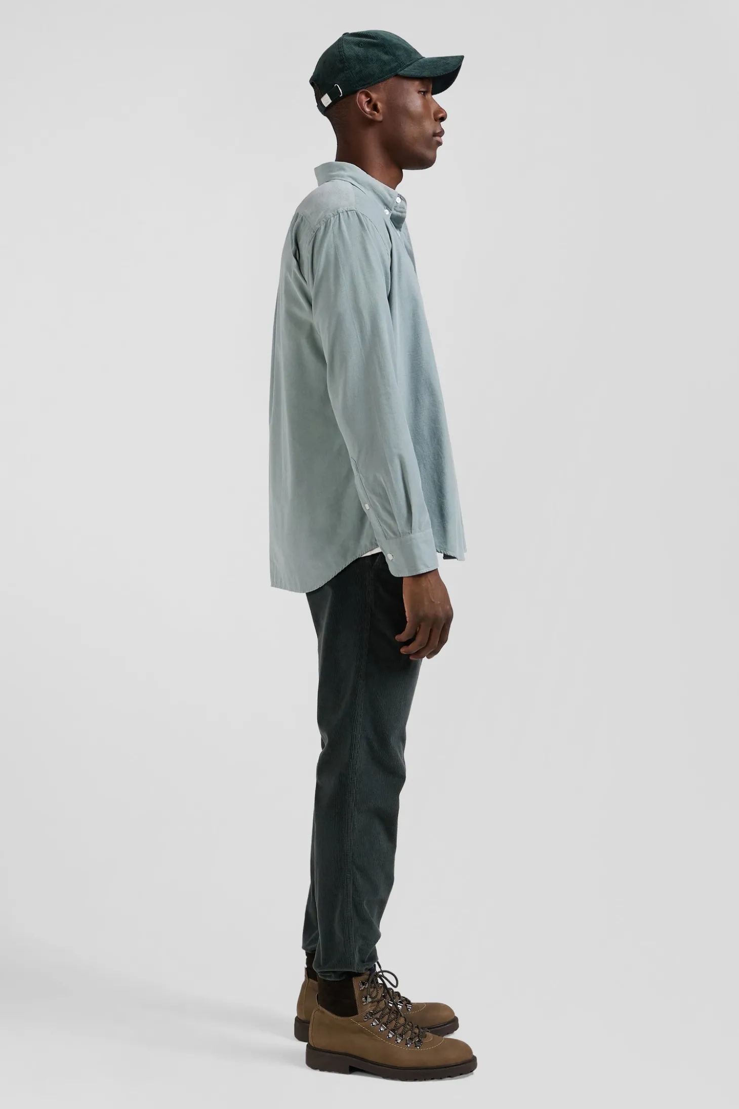 Regular plain aqua green cotton shirt with button-down collar and chest pocket