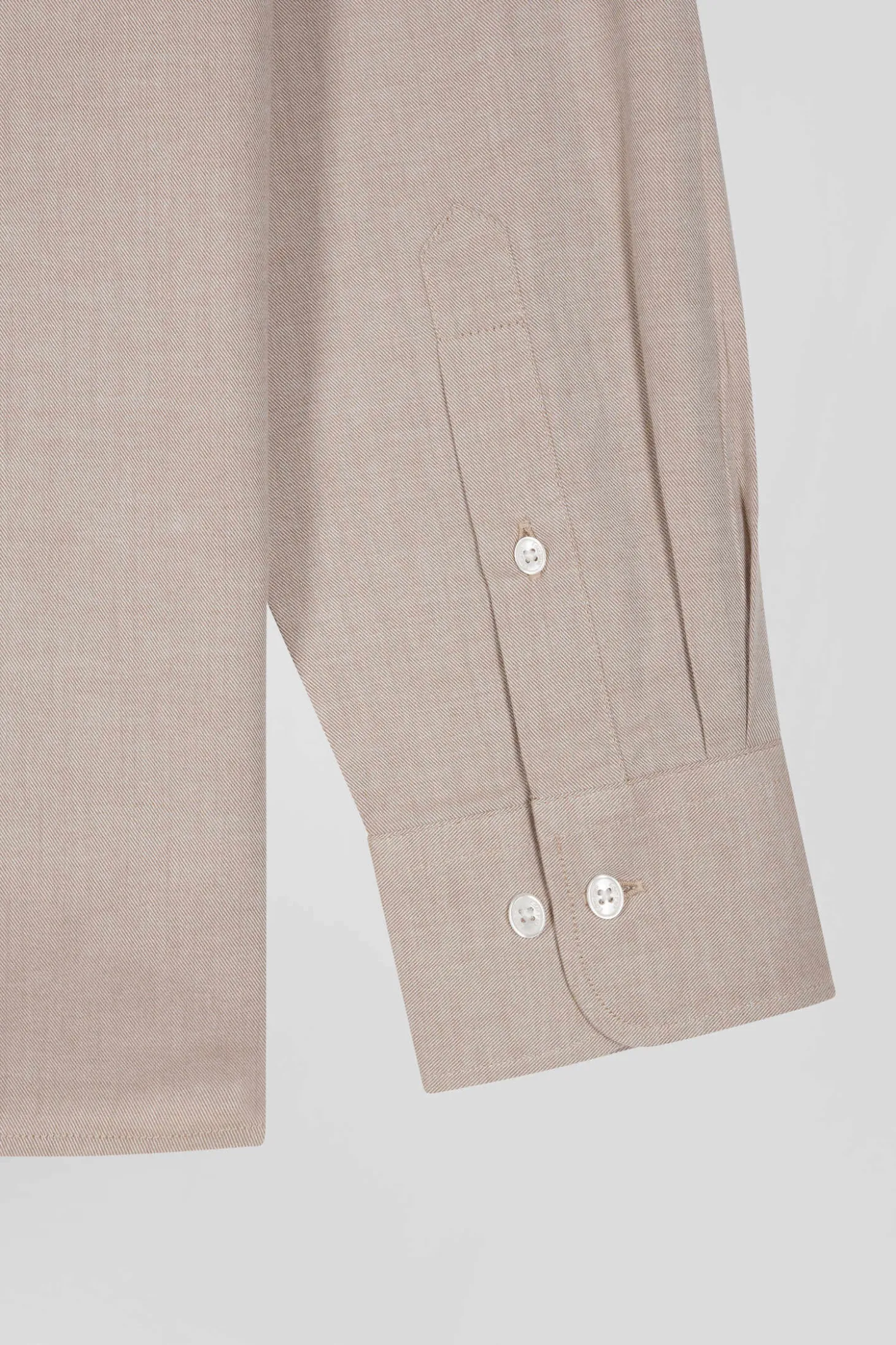 Regular plain brown cotton twill shirt with button-down collar