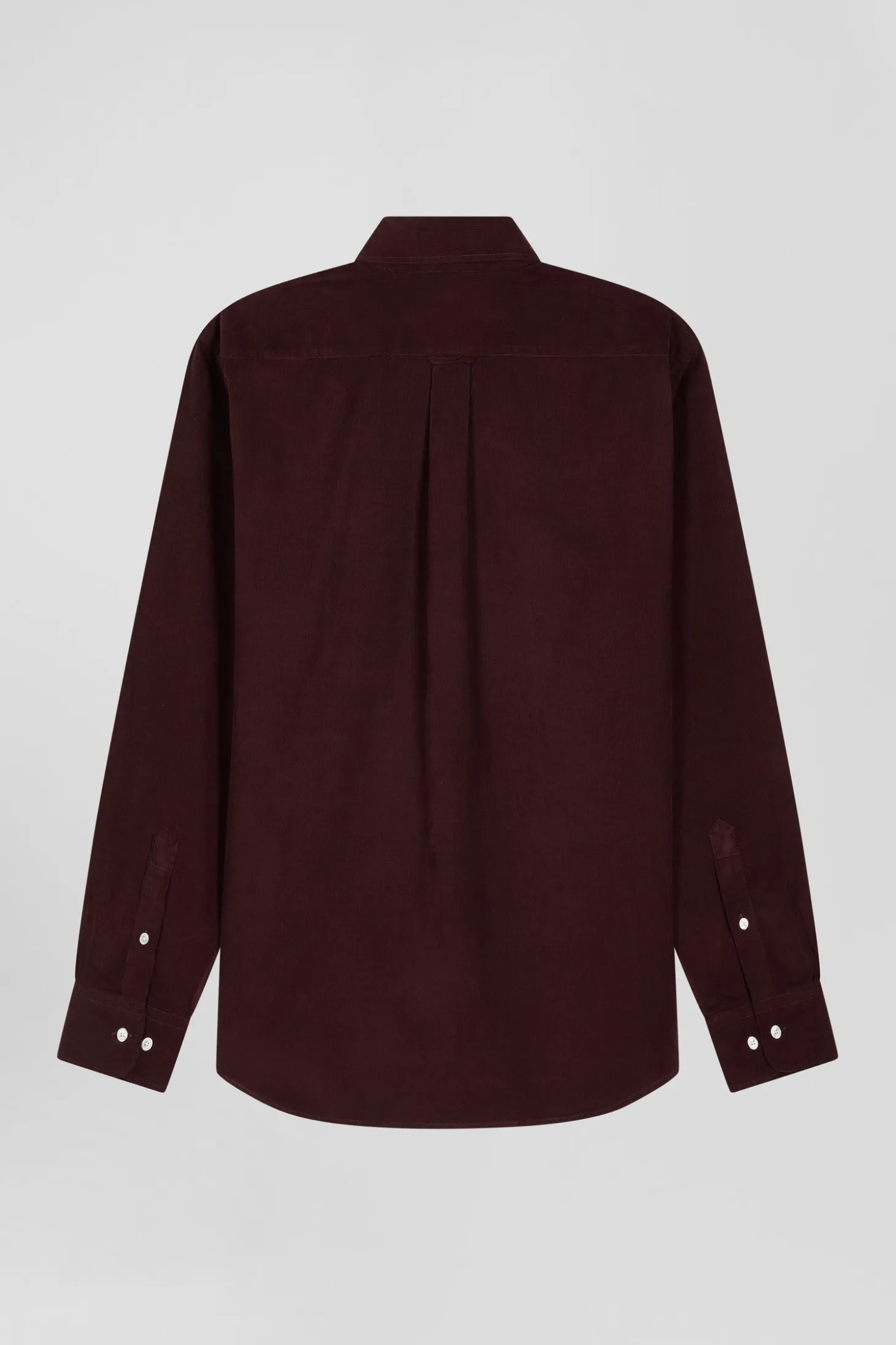 Regular plain burgundy cotton shirt with button-down collar and chest pocket