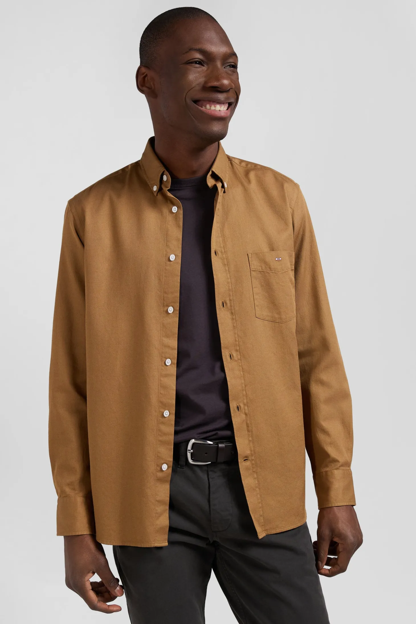 Regular plain camel piqué cotton shirt