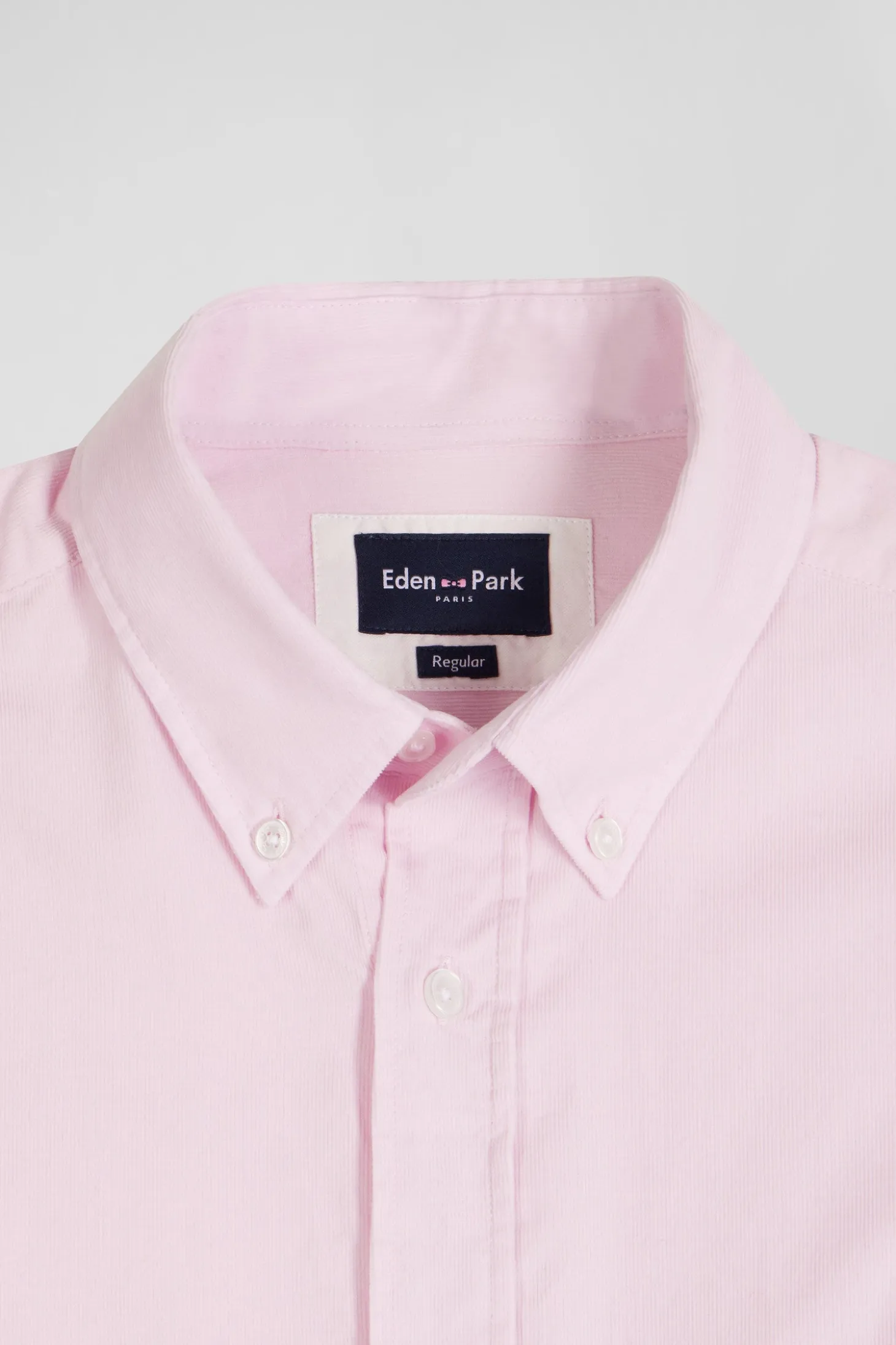 Regular plain pink cotton shirt with button-down collar and chest pocket