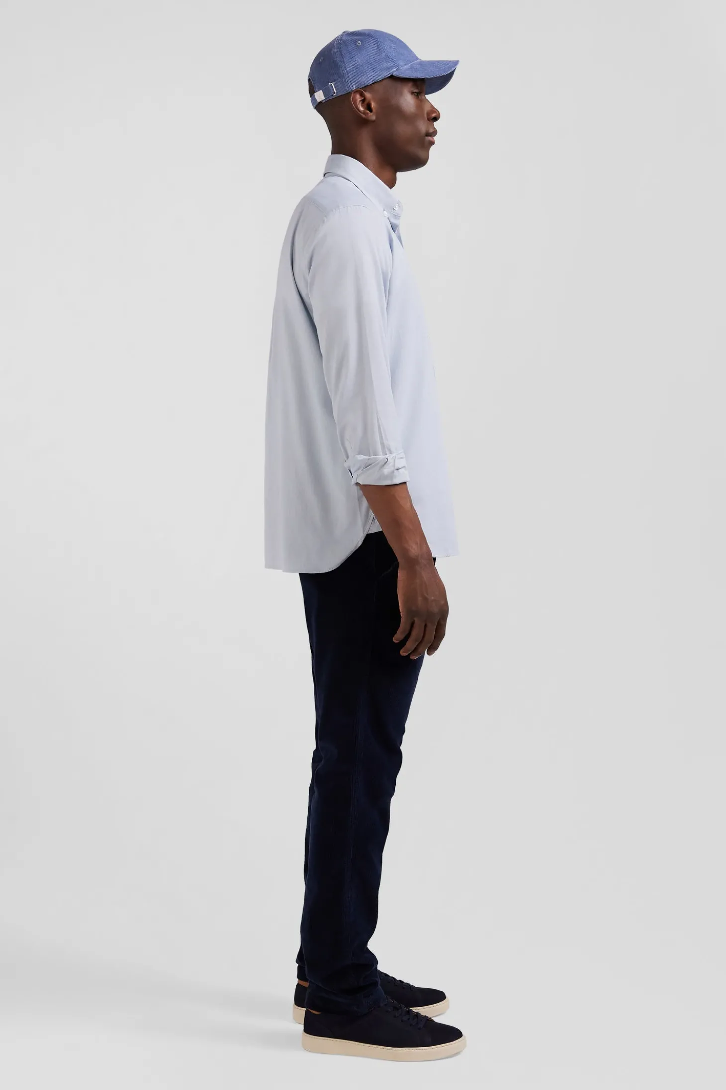 Regular plain sky blue cotton twill shirt with button-down collar