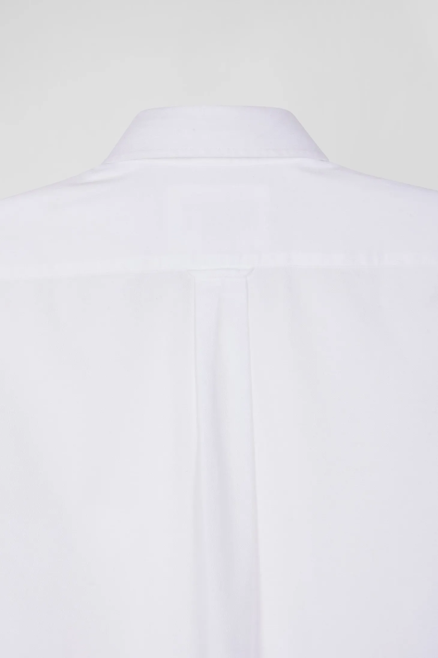 Regular plain white piqué cotton shirt