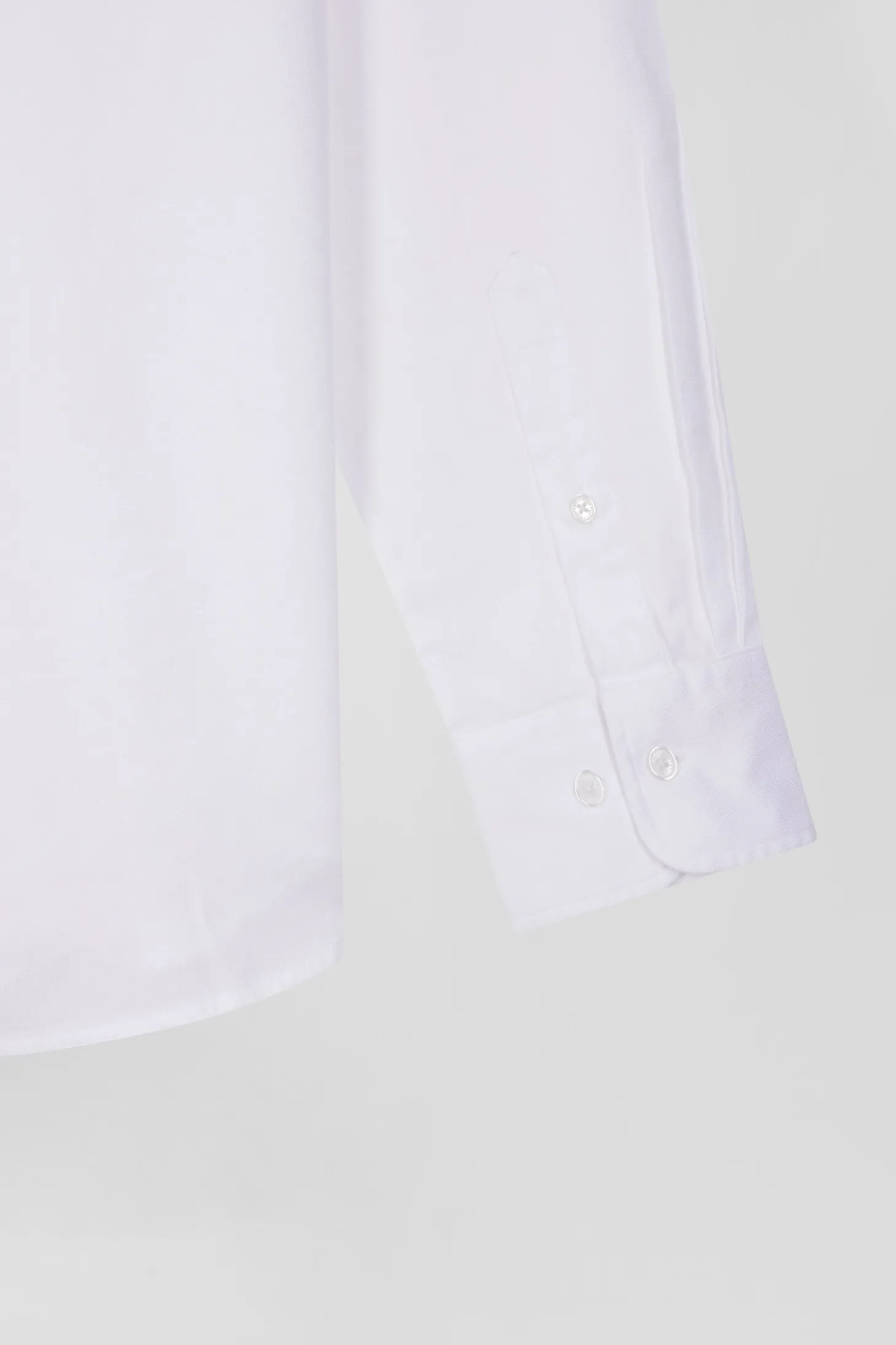 Regular plain white piqué cotton shirt