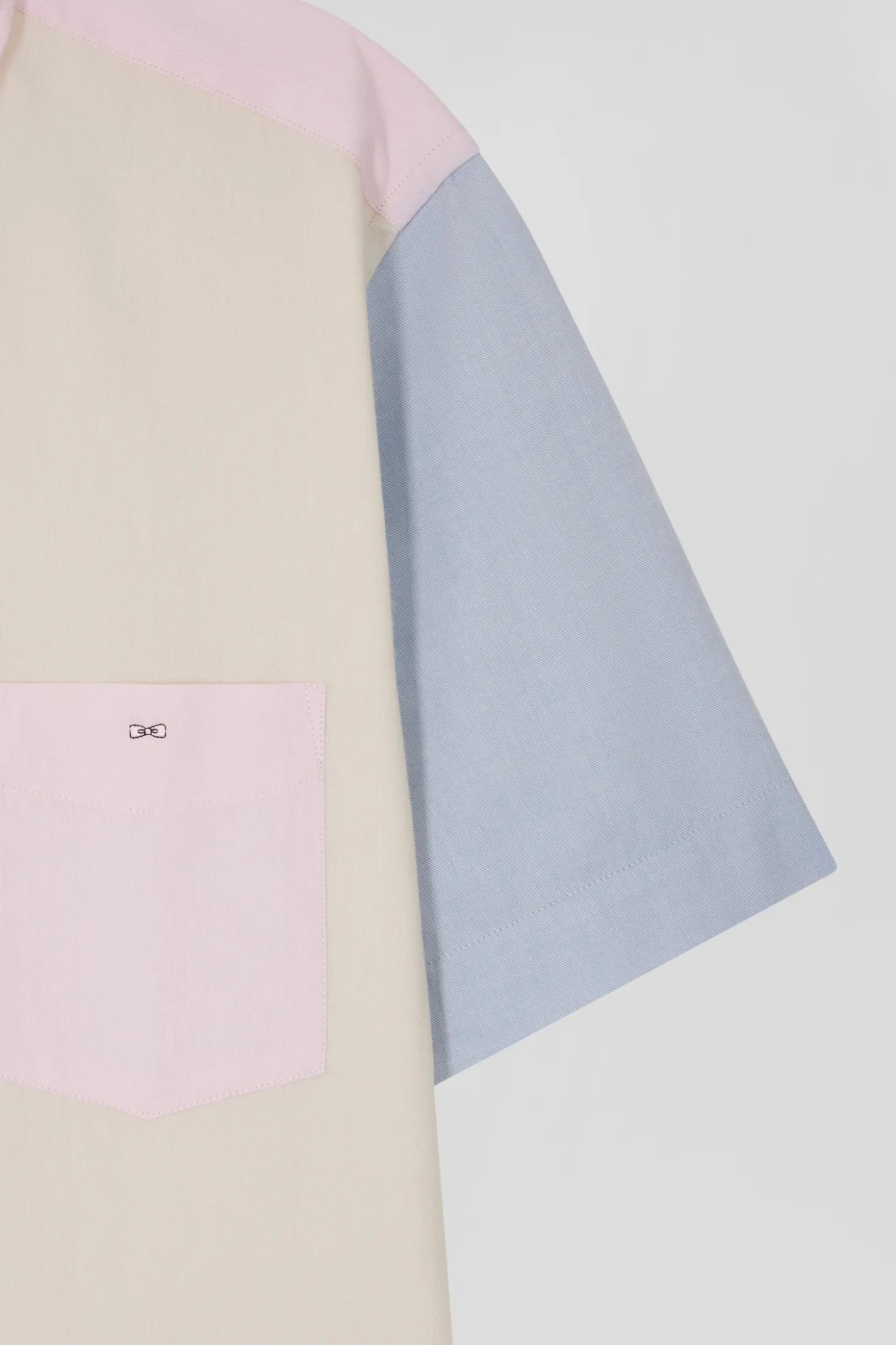 Regular sky blue cotton colourblock short-sleeved shirt