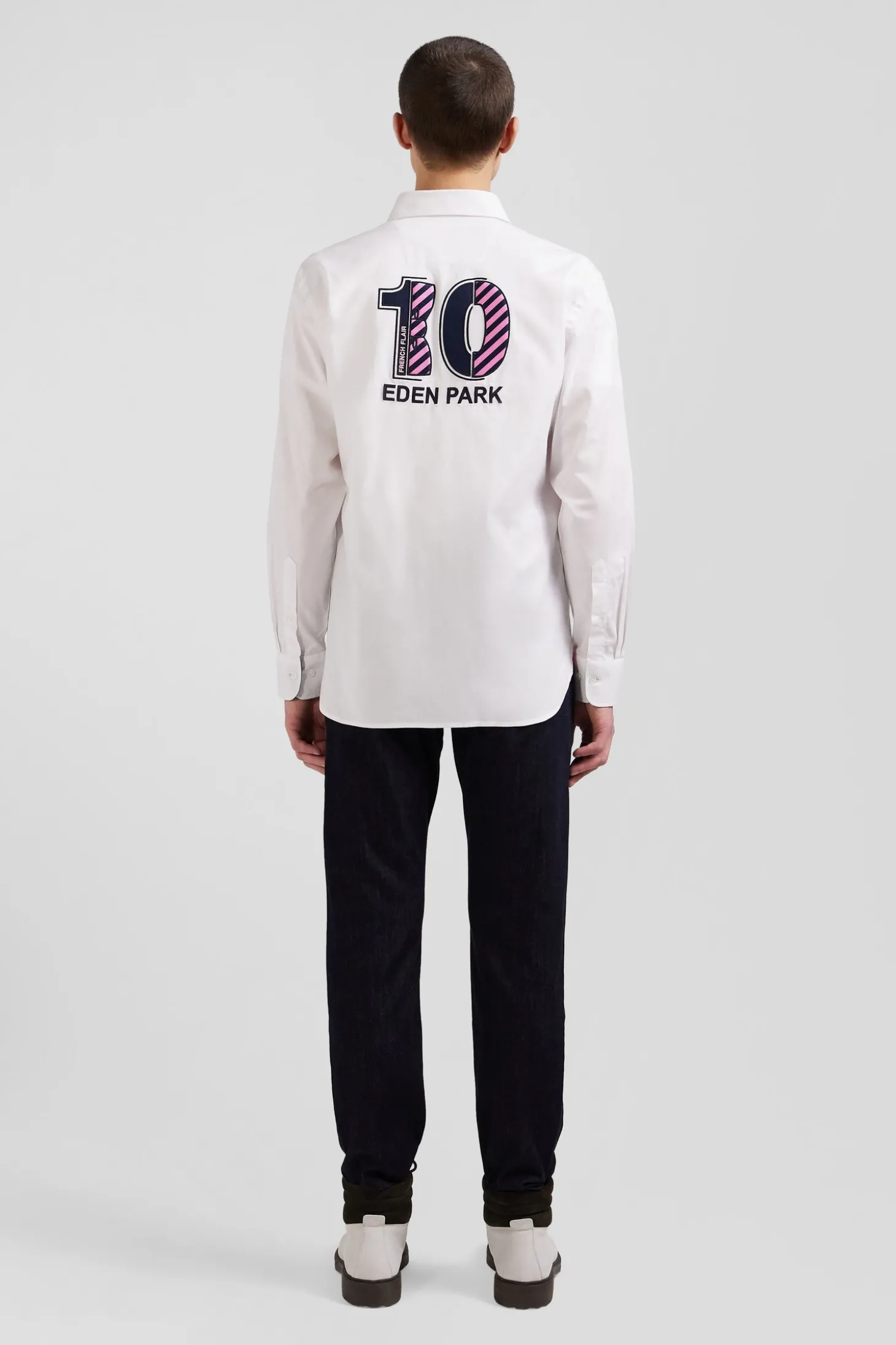 Regular white cotton shirt with back N°10 embroidery