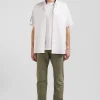 Regular white cotton short-sleeved shirt