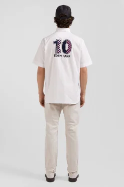 Regular white cotton short-sleeved shirt with back 10 embroidery