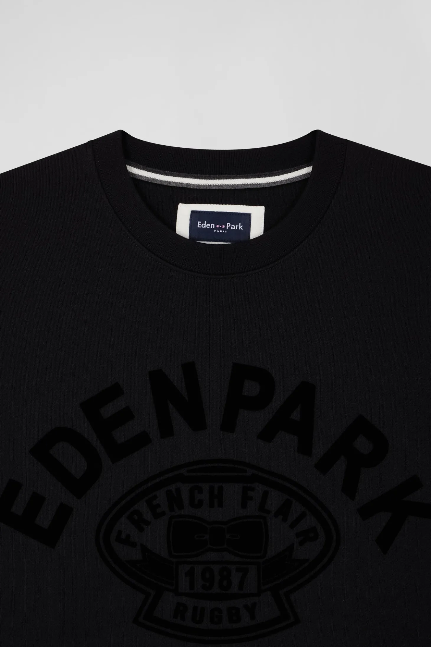 Relaxed black cotton sweatshirt with velvet flocked print