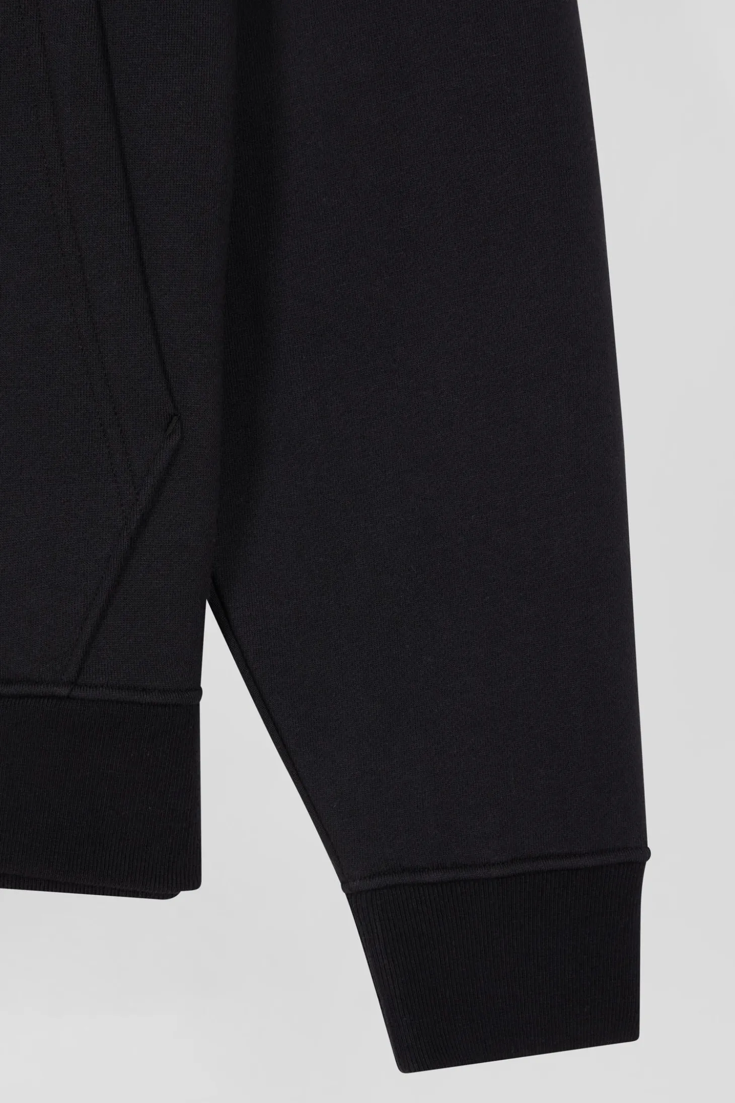 Relaxed black cotton sweatshirt with rugby shirt collar
