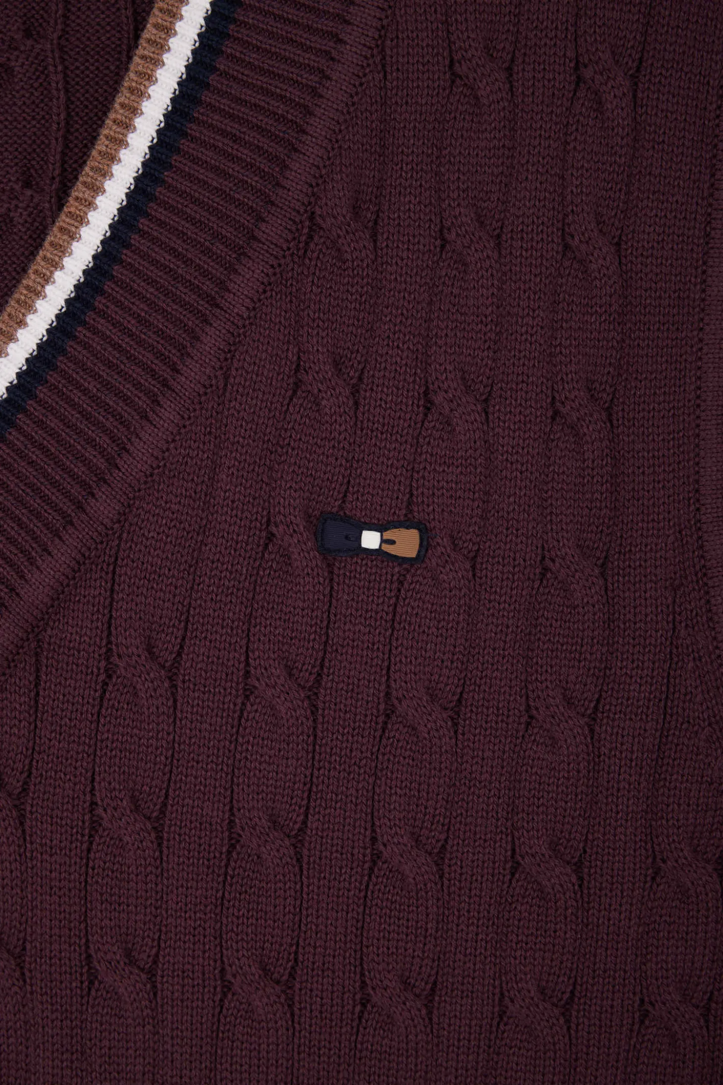 Relaxed burgundy cable-knit cotton V-neck sleeveless jumper