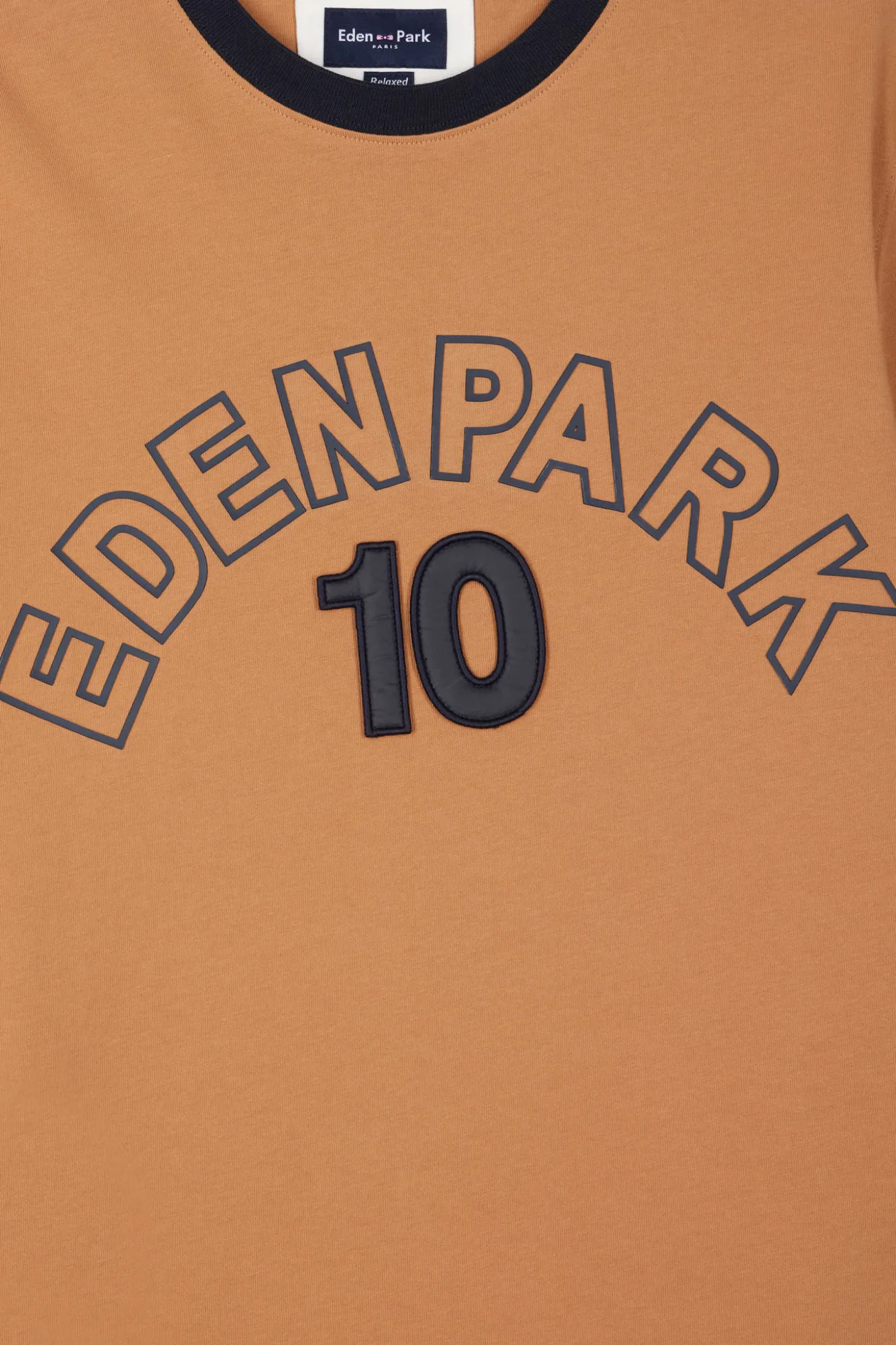 Relaxed camel bicolor short-sleeved cotton T-shirt with Eden Park 10 print