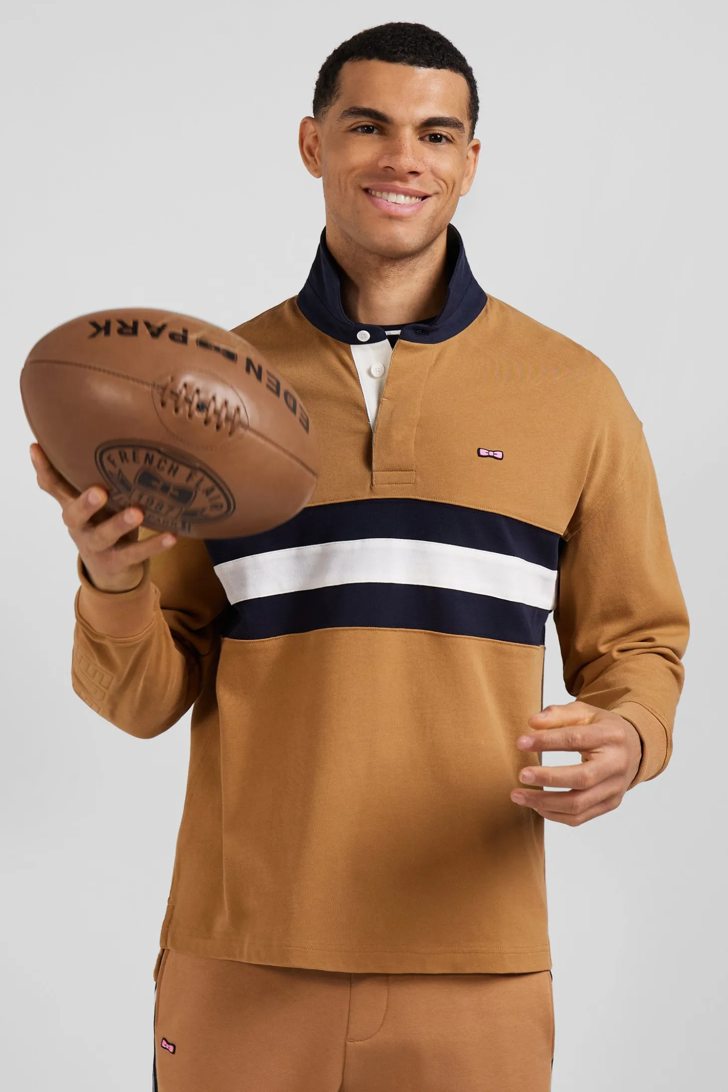 Relaxed camel embroidered long-sleeved cotton rugby shirt