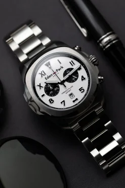 Silver steel chronograph quartz watch