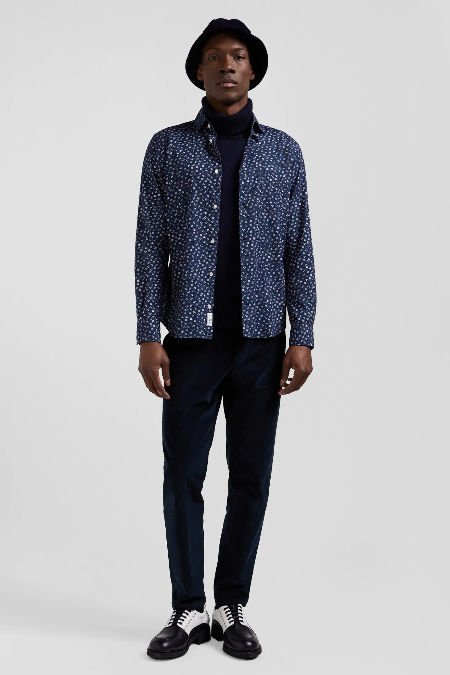 Slim dark blue cotton shirt
