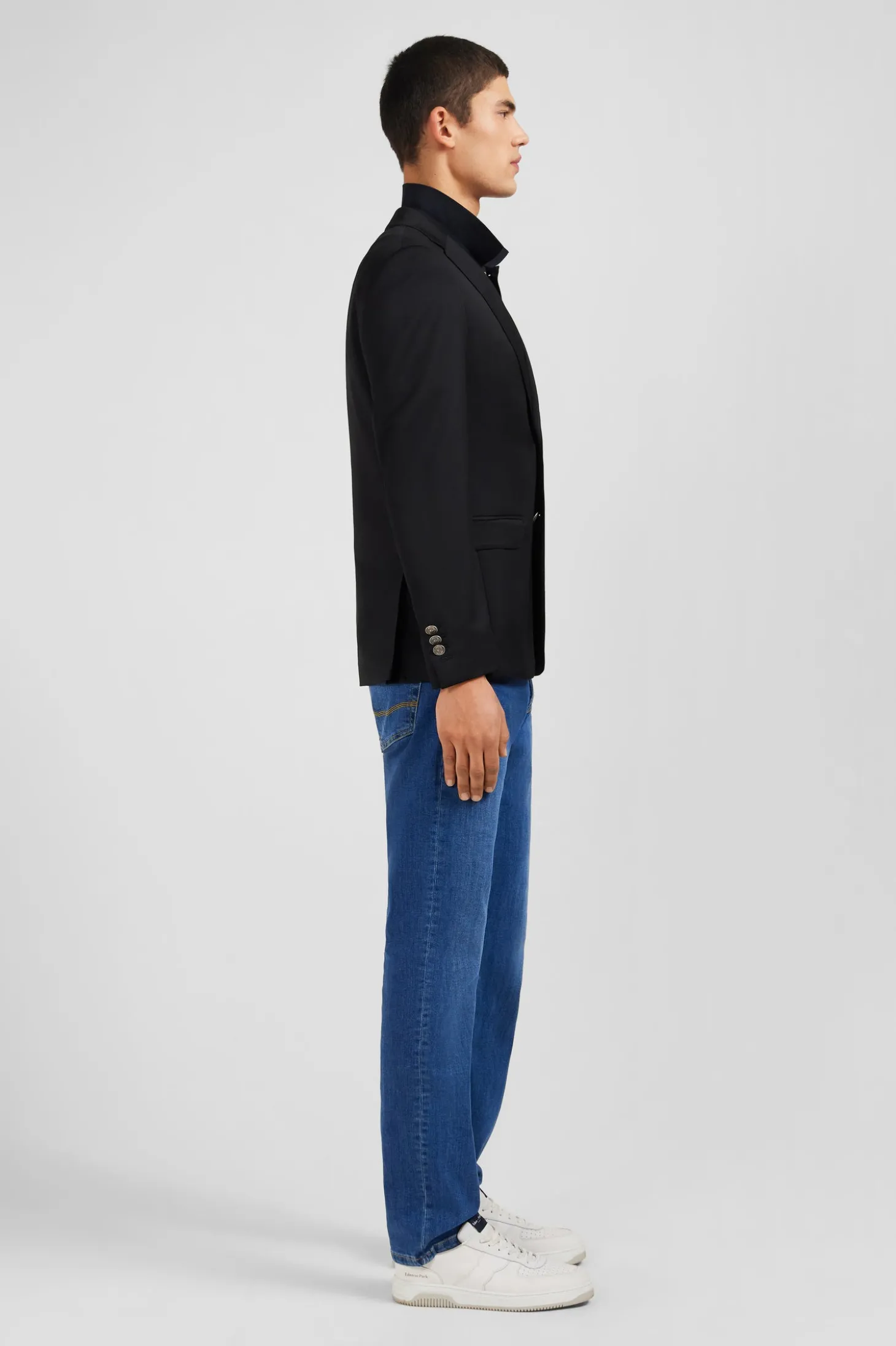 Slim fit black 100% wool blazer